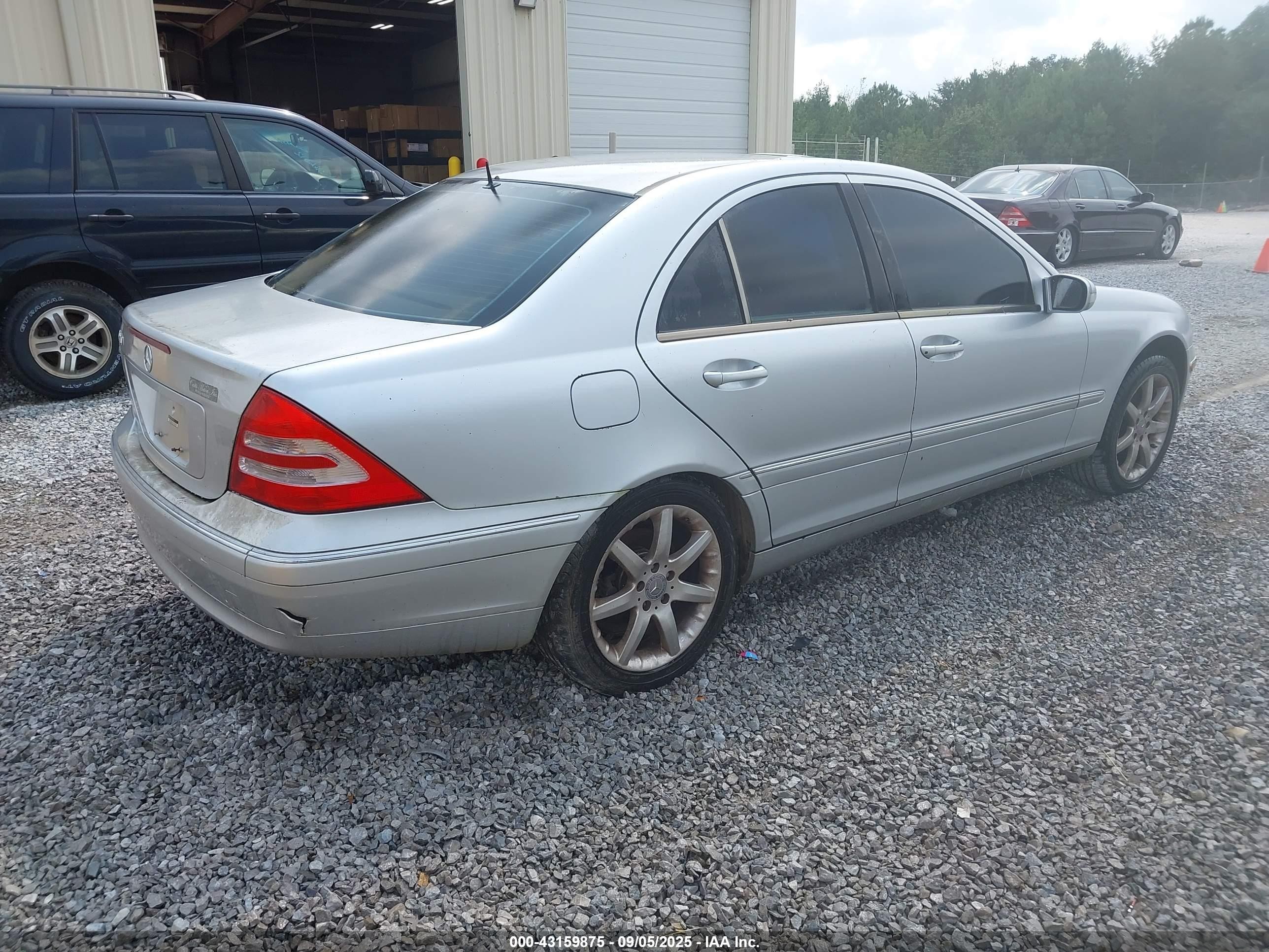 2002 Mercedes-benz C 240   Silver vin: WDBRF61J22E004586