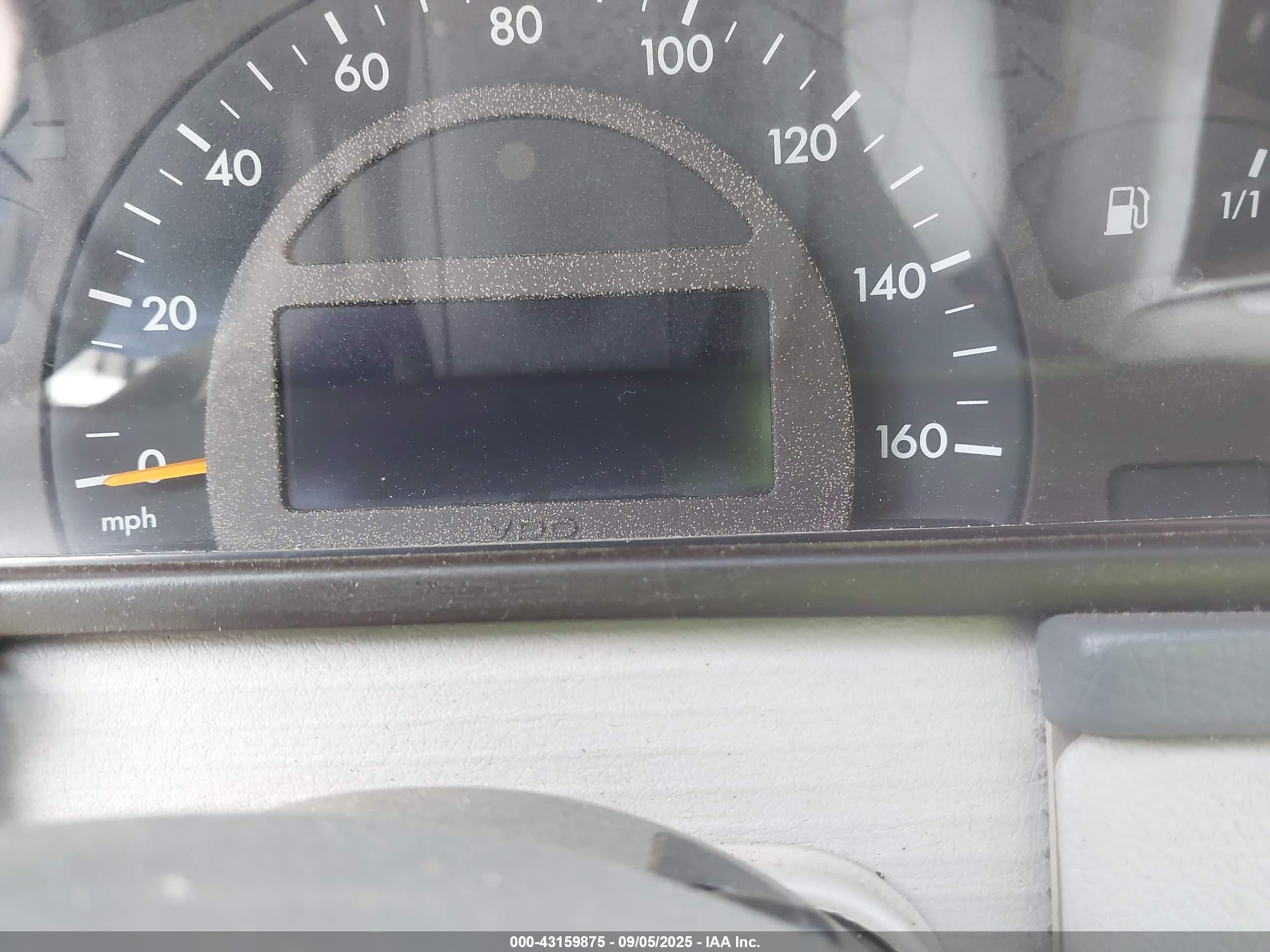 2002 Mercedes-benz C 240   Silver vin: WDBRF61J22E004586