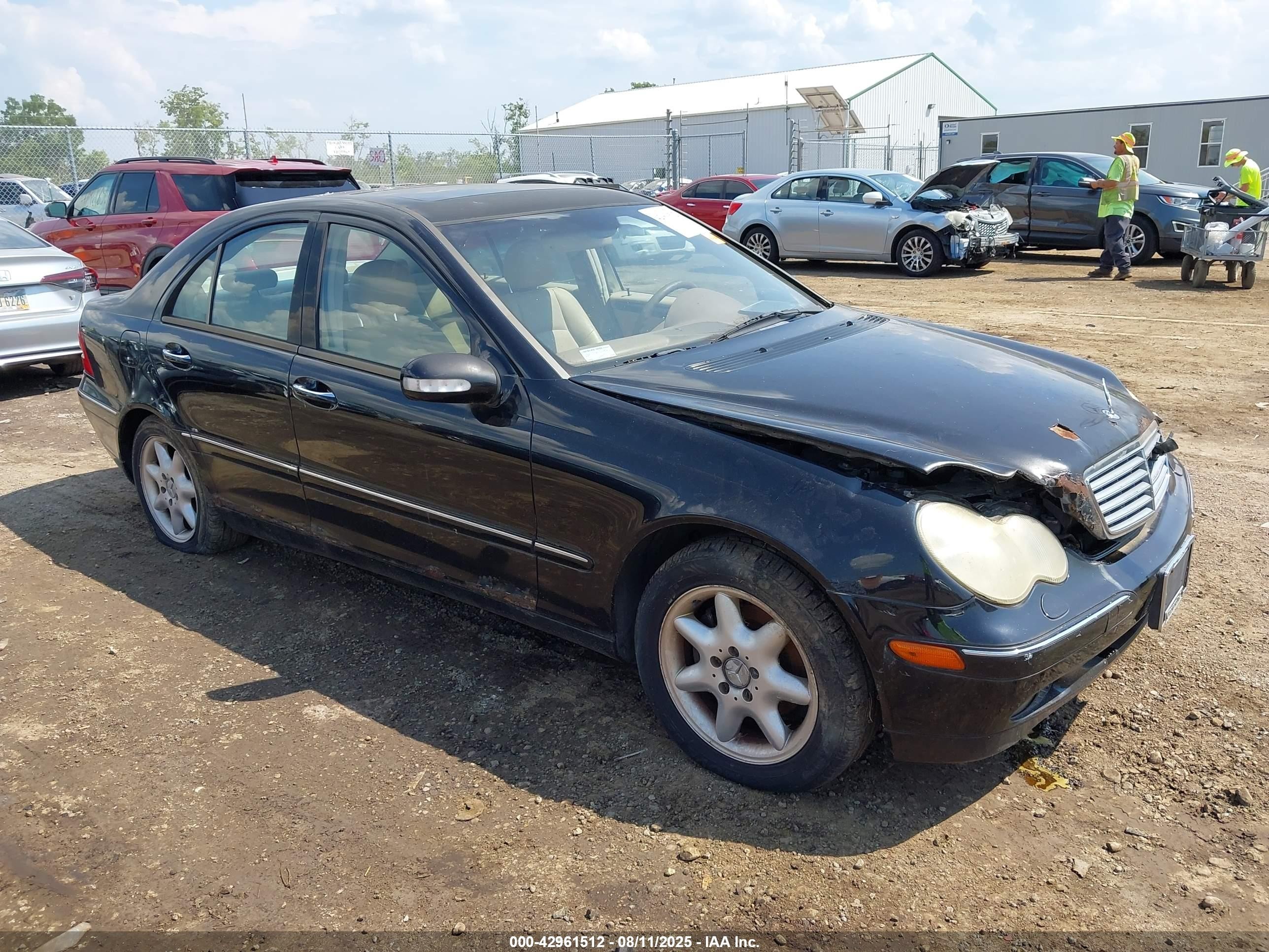 2002 Mercedes-benz C 240   Black vin: WDBRF61J22E005317