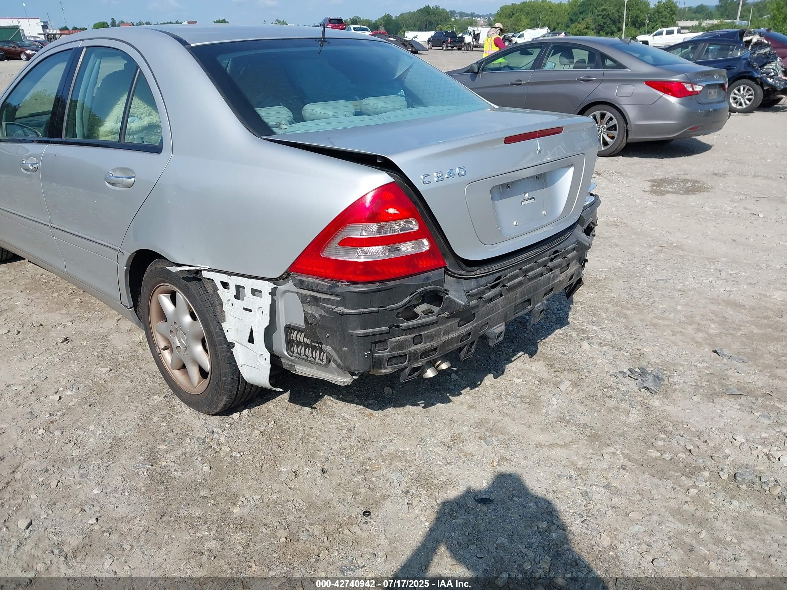 2002 Mercedes-benz C 240   Silver vin: WDBRF61J22F188793