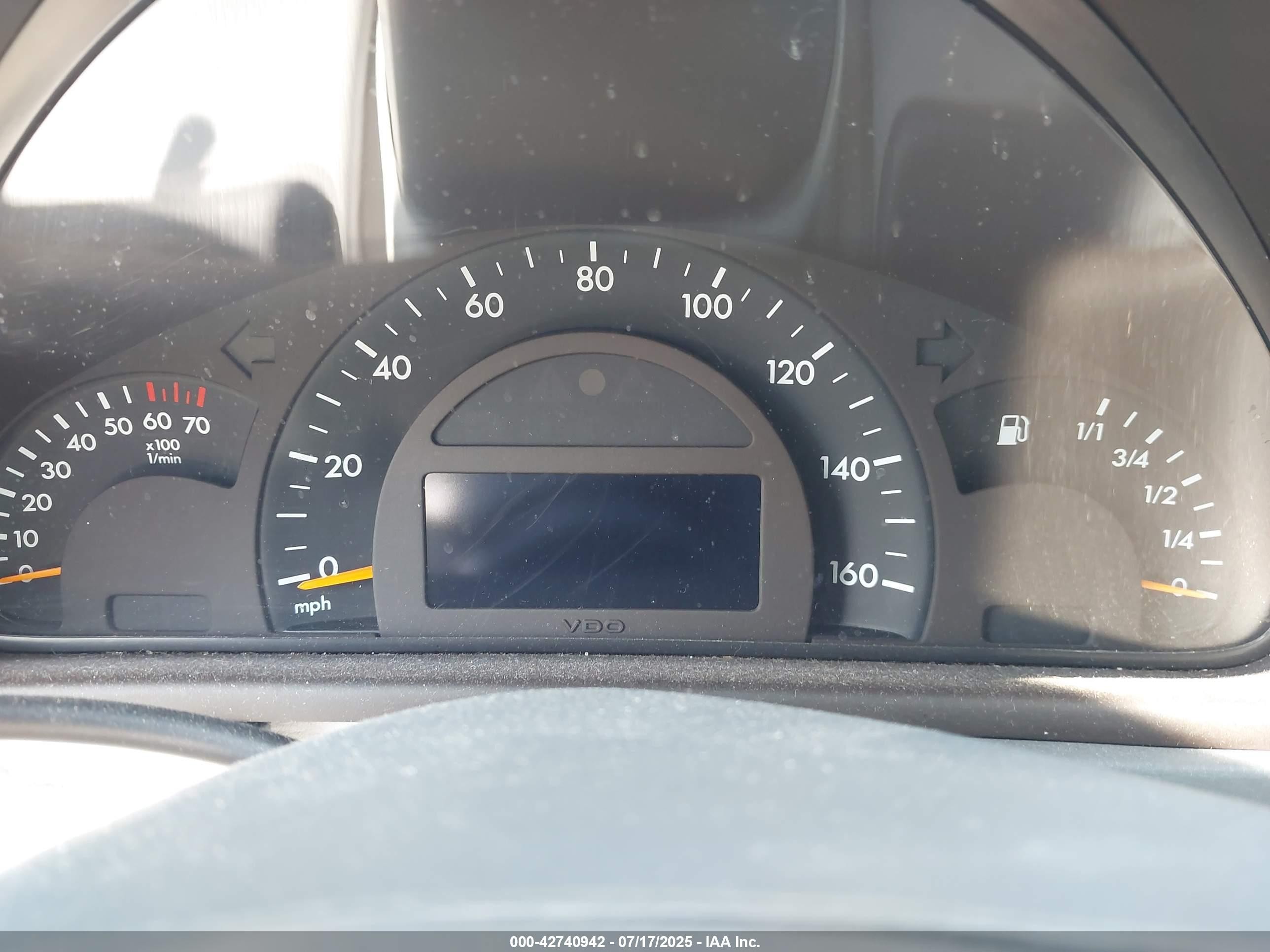 2002 Mercedes-benz C 240   Silver vin: WDBRF61J22F188793
