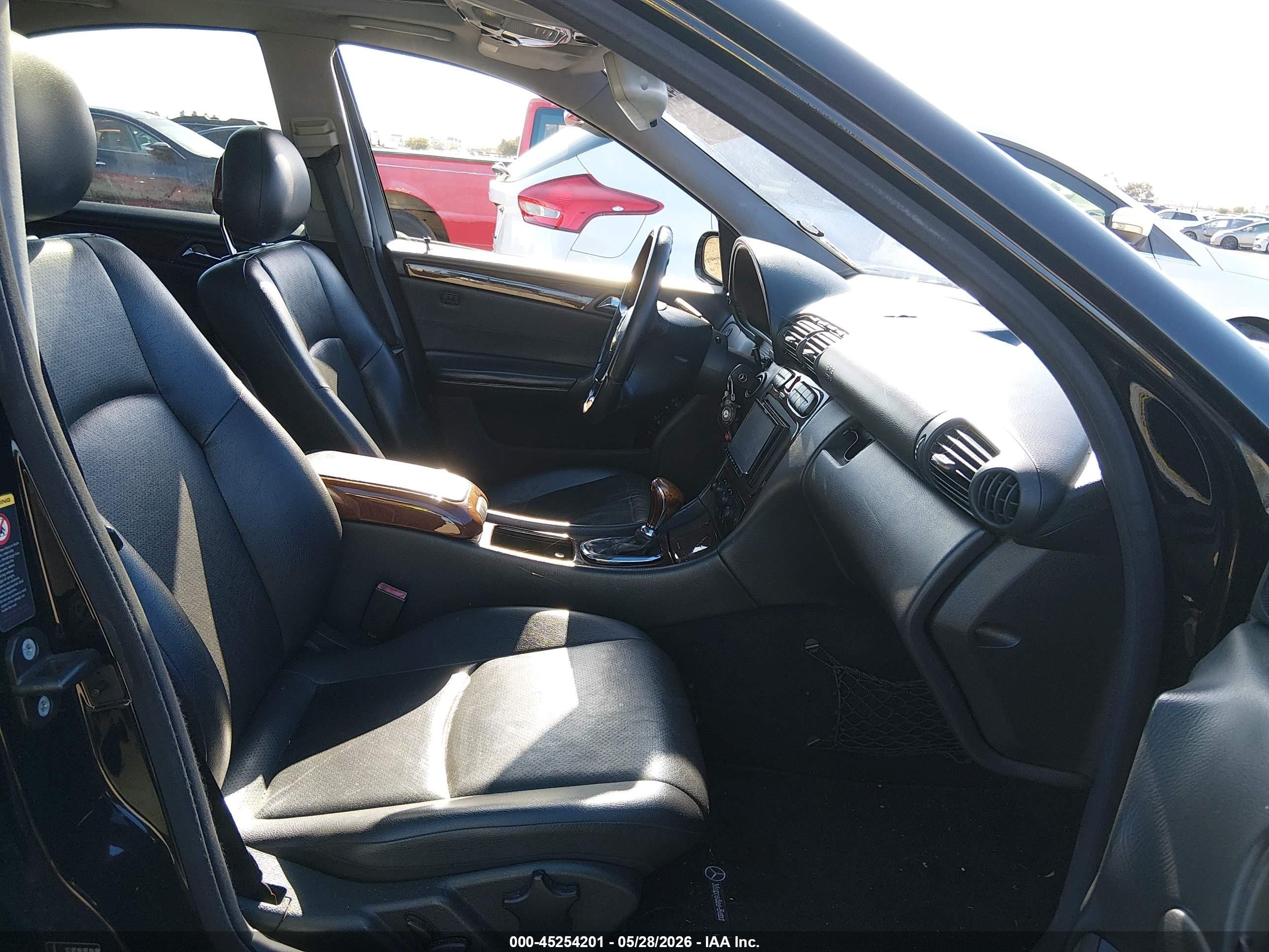 2002 Mercedes-benz C 240   Черный vin: WDBRF61J22F199907