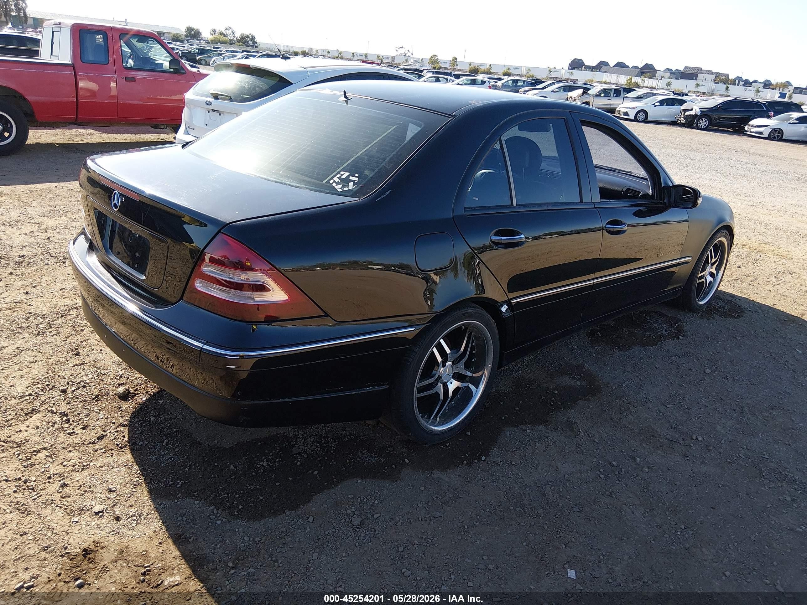 2002 Mercedes-benz C 240   Черный vin: WDBRF61J22F199907