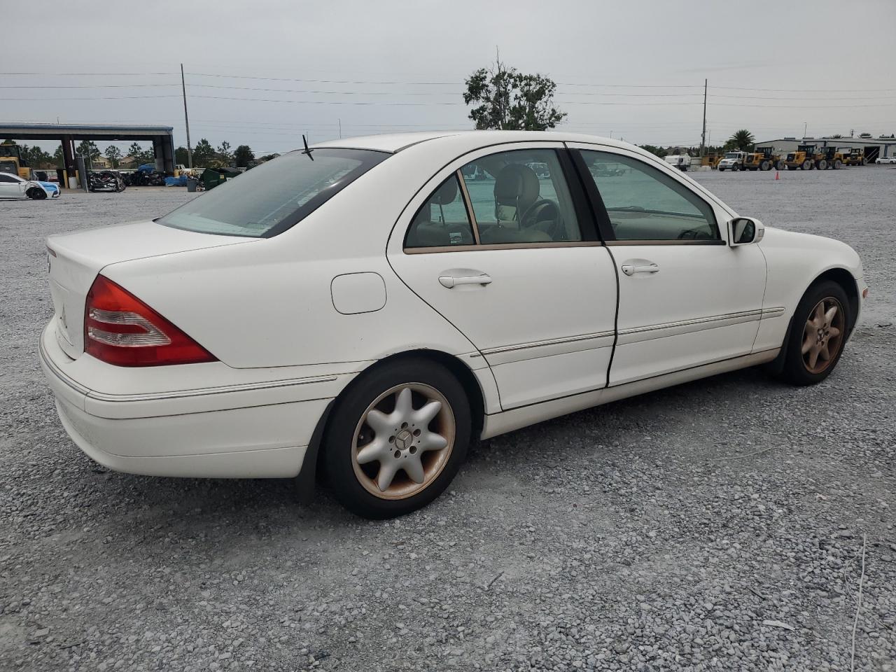 2002 Mercedes-benz C 240 Белый vin: WDBRF61J22F207729