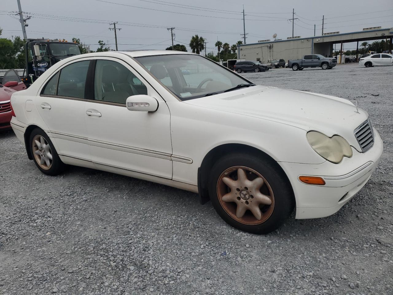 2002 Mercedes-benz C 240 Белый vin: WDBRF61J22F207729