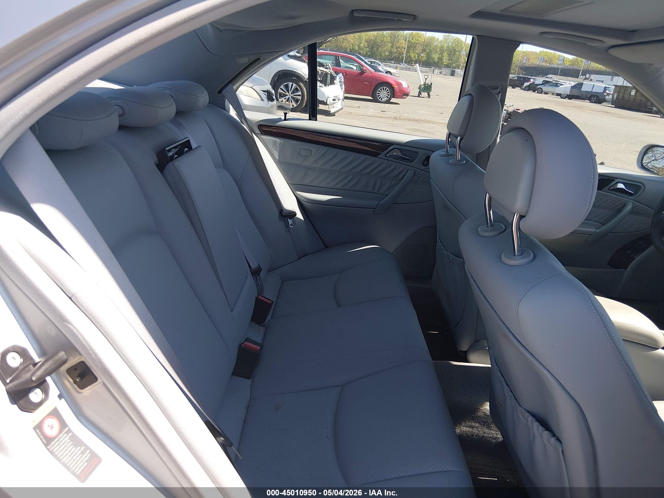 2002 Mercedes-benz C 240   Серебряный vin: WDBRF61J22F240651