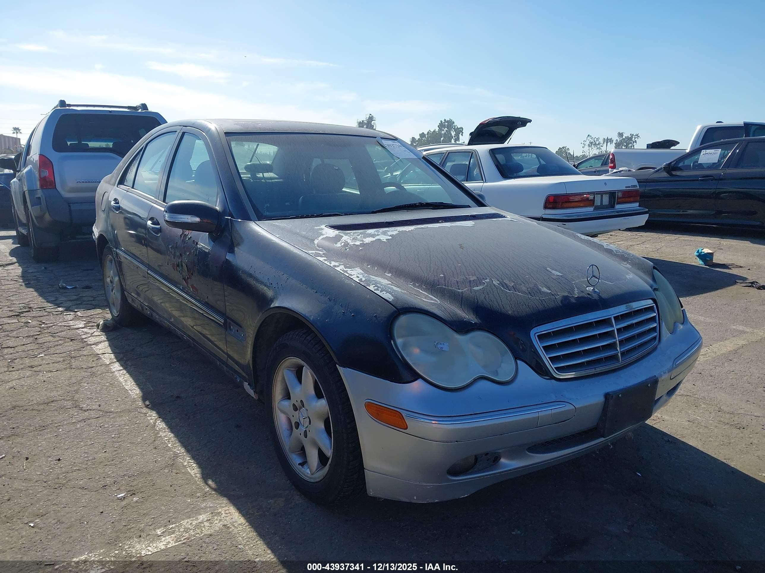 2002 Mercedes-benz C 240   Navy vin: WDBRF61J22F258549