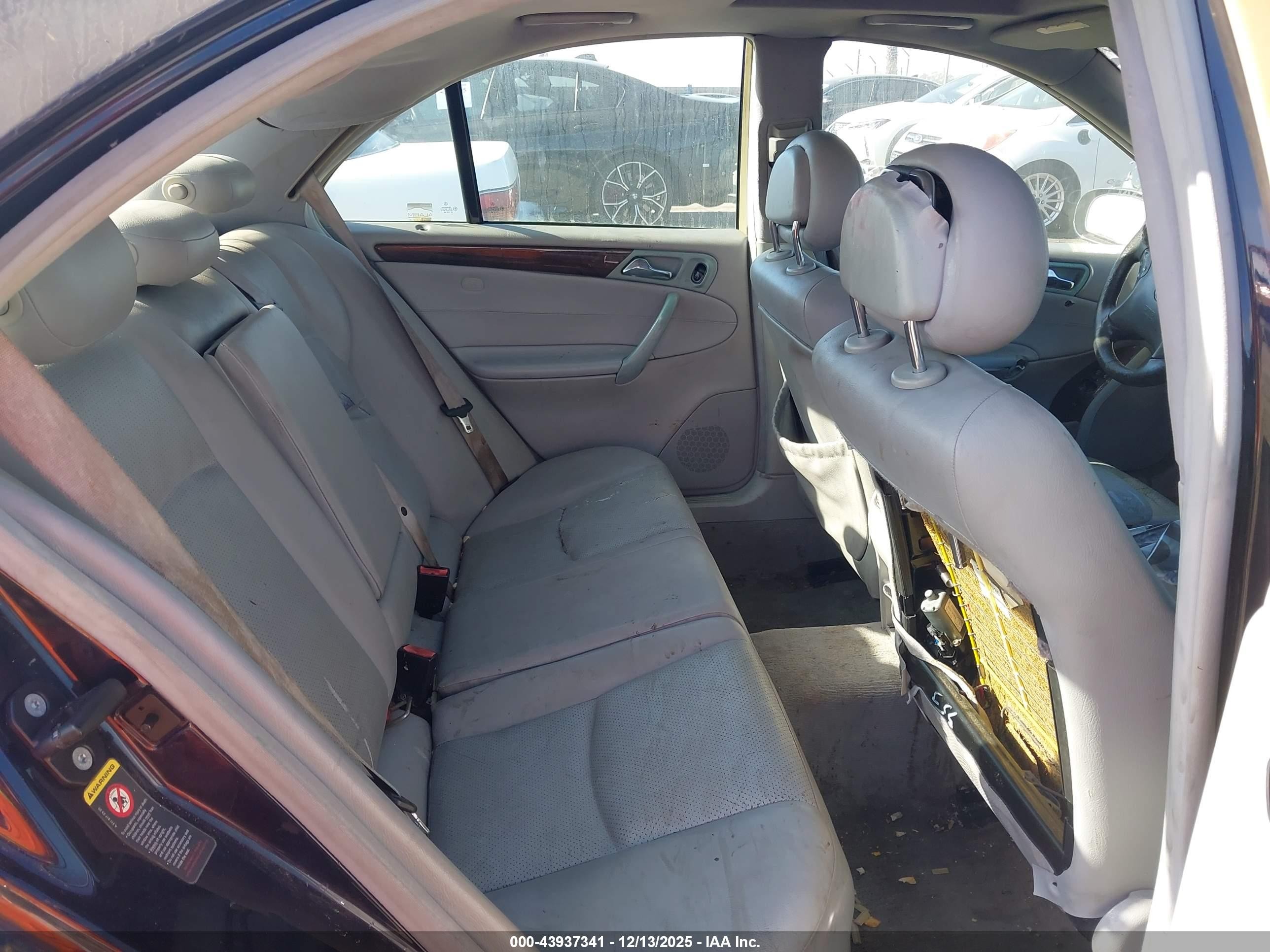 2002 Mercedes-benz C 240   Navy vin: WDBRF61J22F258549