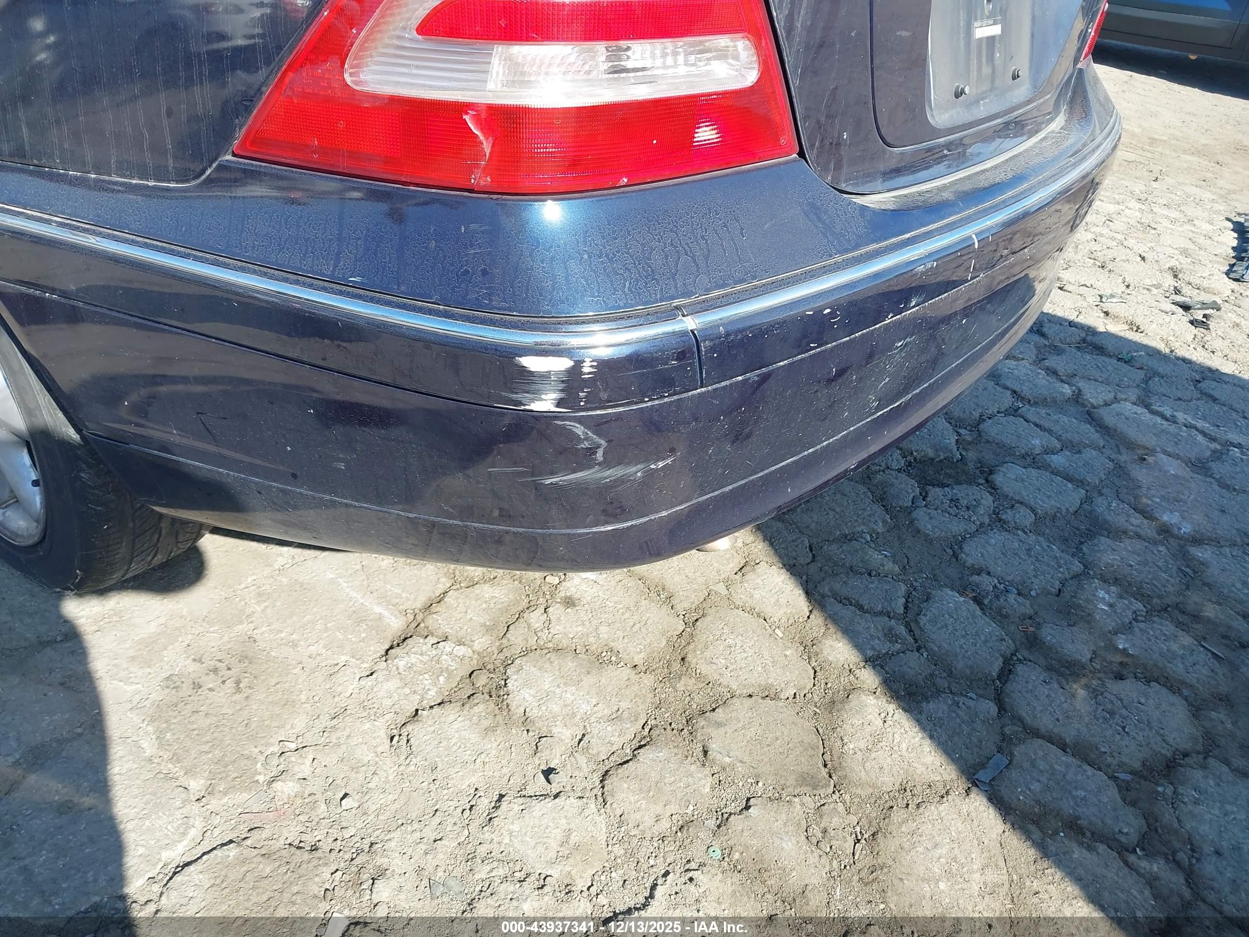 2002 Mercedes-benz C 240   Navy vin: WDBRF61J22F258549