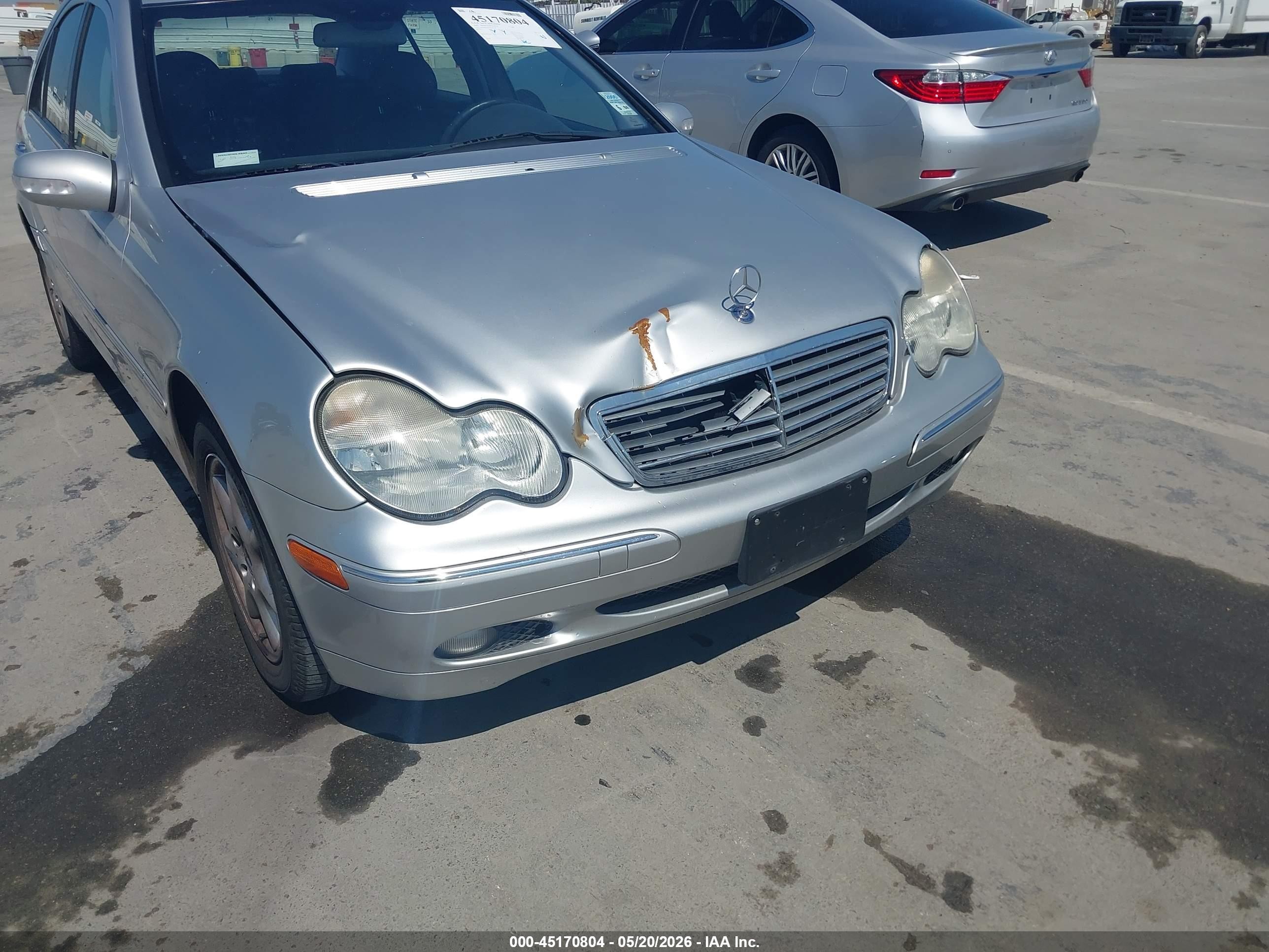 2002 Mercedes-benz C 240   Серебряный vin: WDBRF61J22F274749
