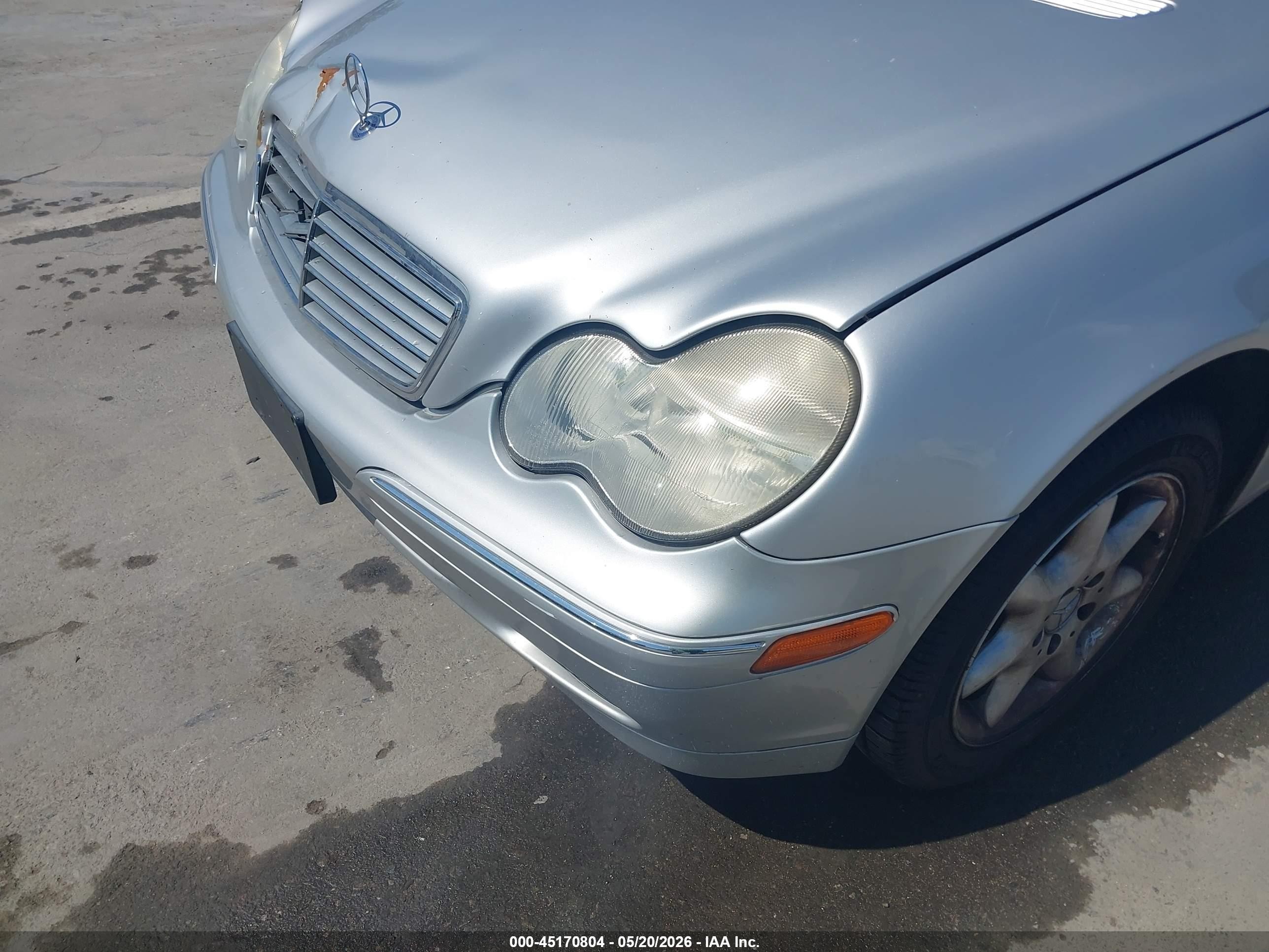 2002 Mercedes-benz C 240   Серебряный vin: WDBRF61J22F274749
