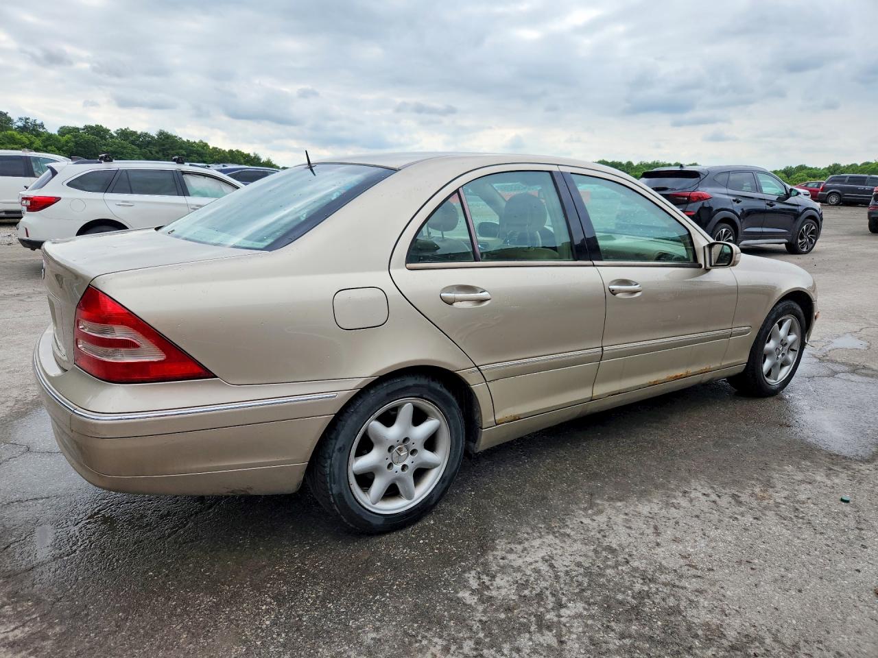 2003 Mercedes-benz C 240 Бежевый vin: WDBRF61J23A405676