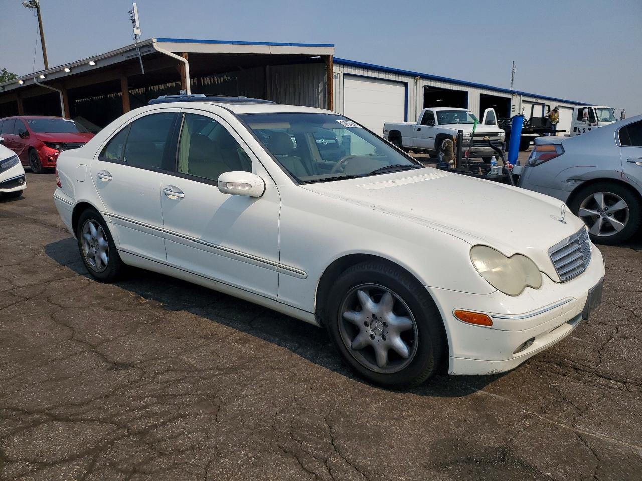 2003 Mercedes-benz C 240 White vin: WDBRF61J23A436541