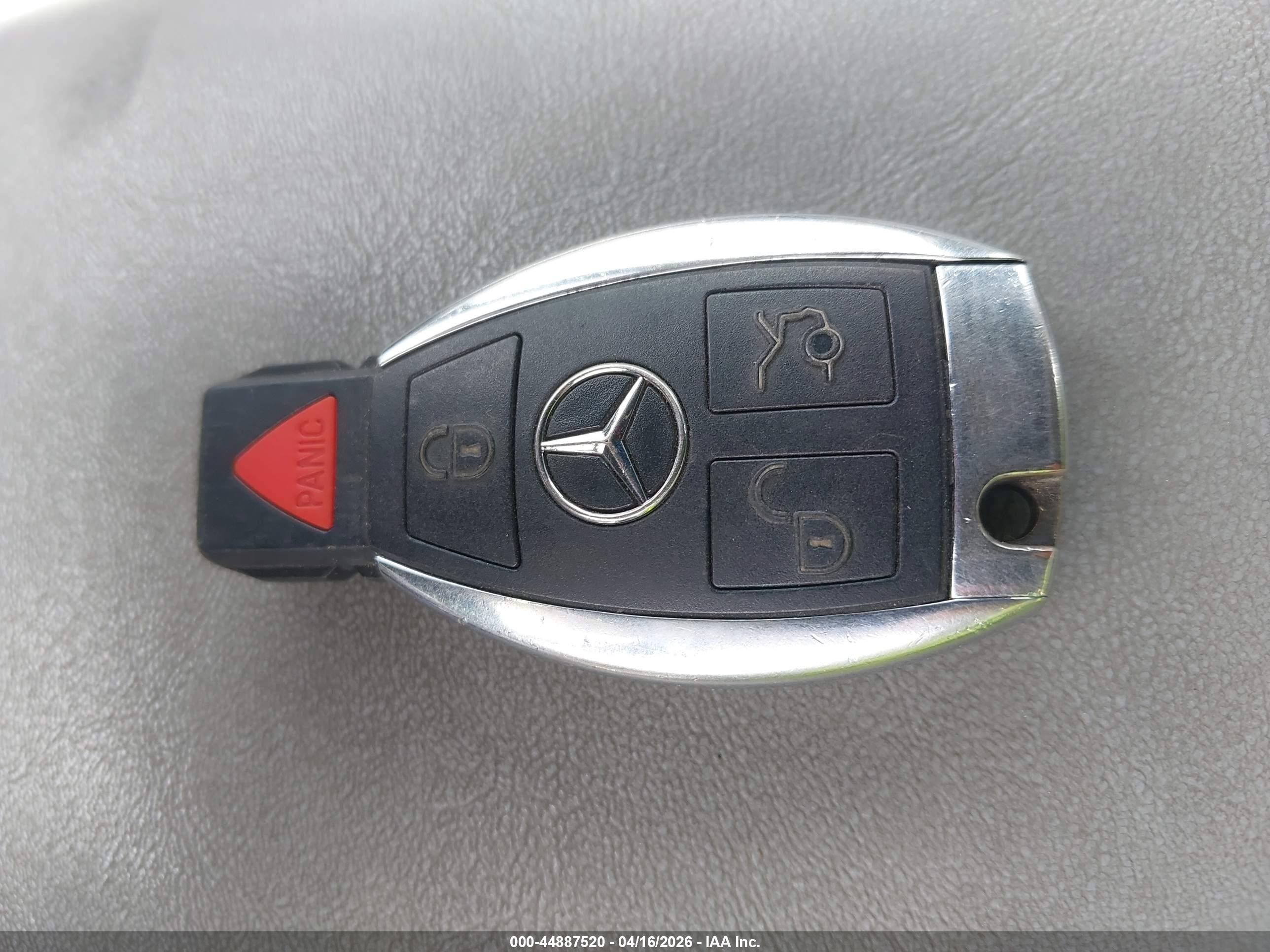 2003 Mercedes-benz C 240   Белый vin: WDBRF61J23A530189