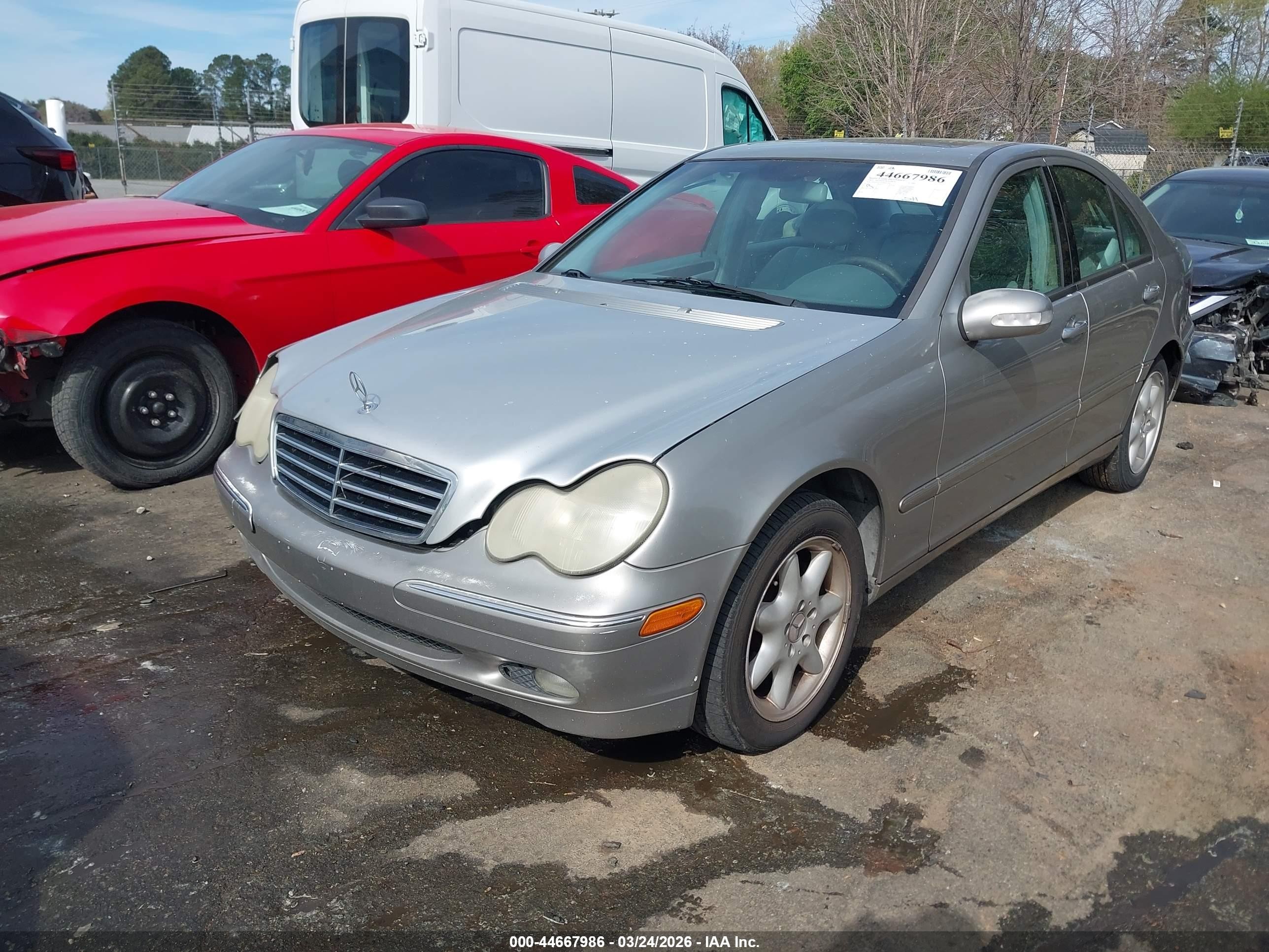 2003 Mercedes-benz C 240   Серебряный vin: WDBRF61J23E012348