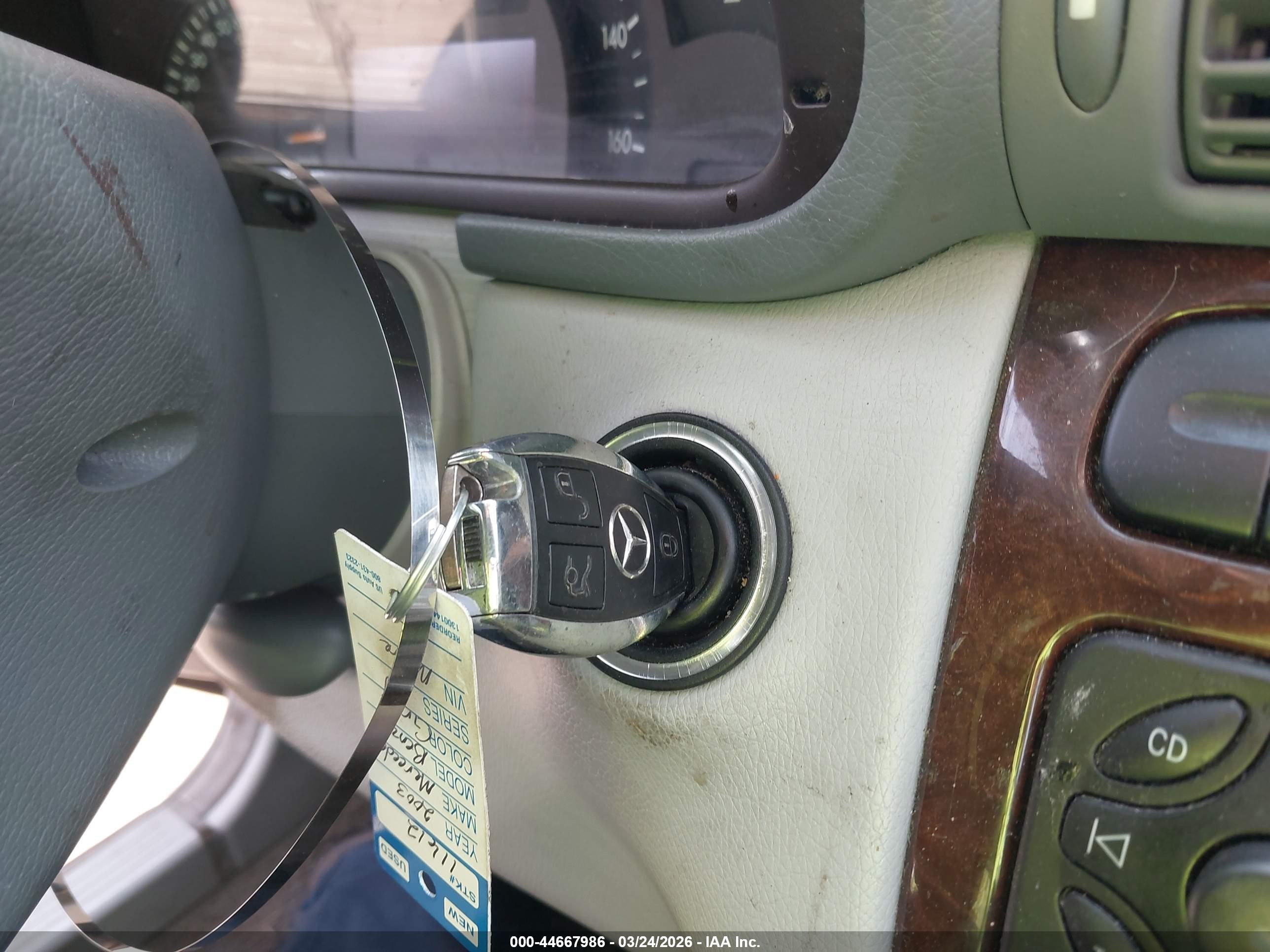 2003 Mercedes-benz C 240   Серебряный vin: WDBRF61J23E012348