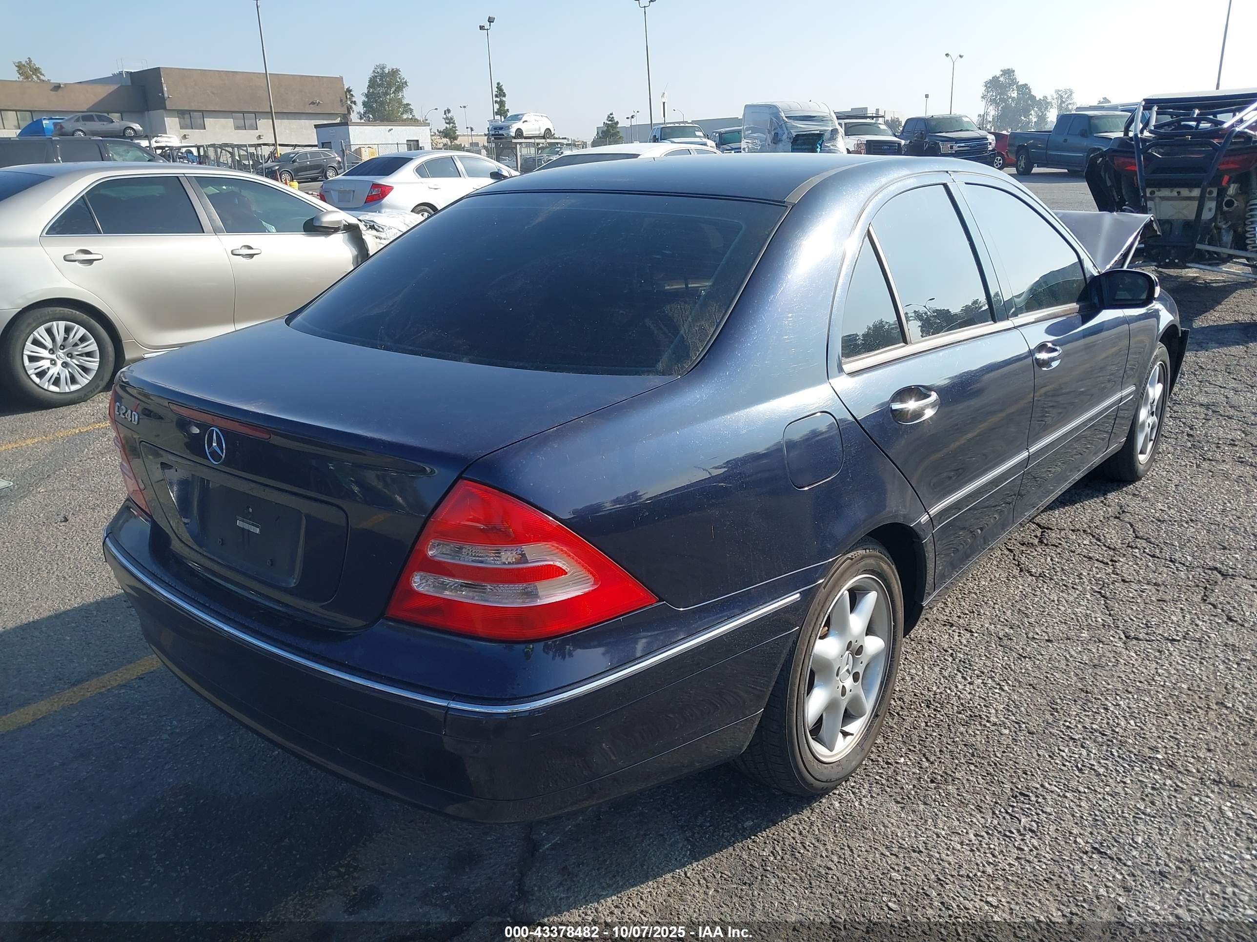 2003 Mercedes-benz C 240   Blue vin: WDBRF61J23F337544