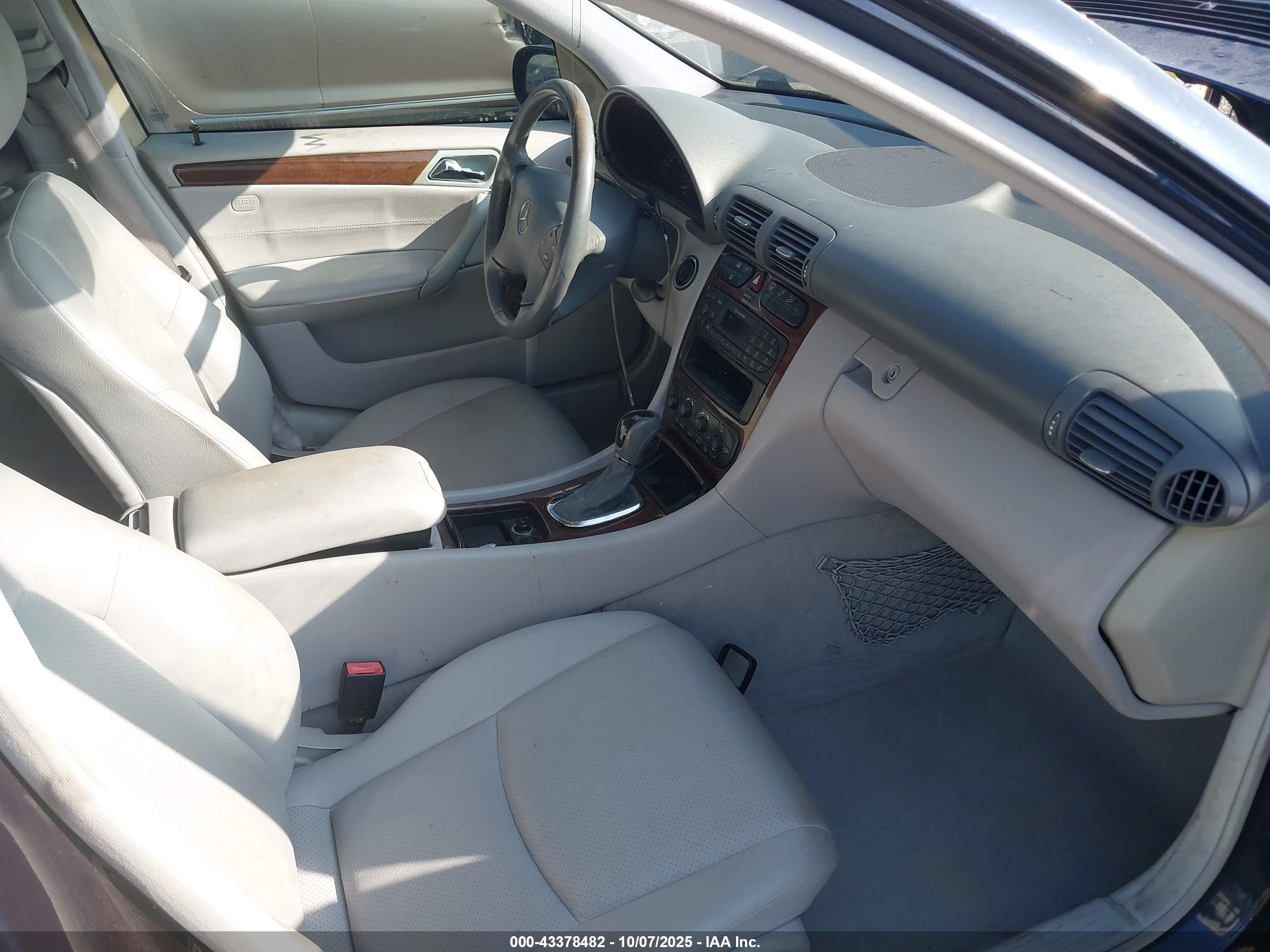 2003 Mercedes-benz C 240   Blue vin: WDBRF61J23F337544