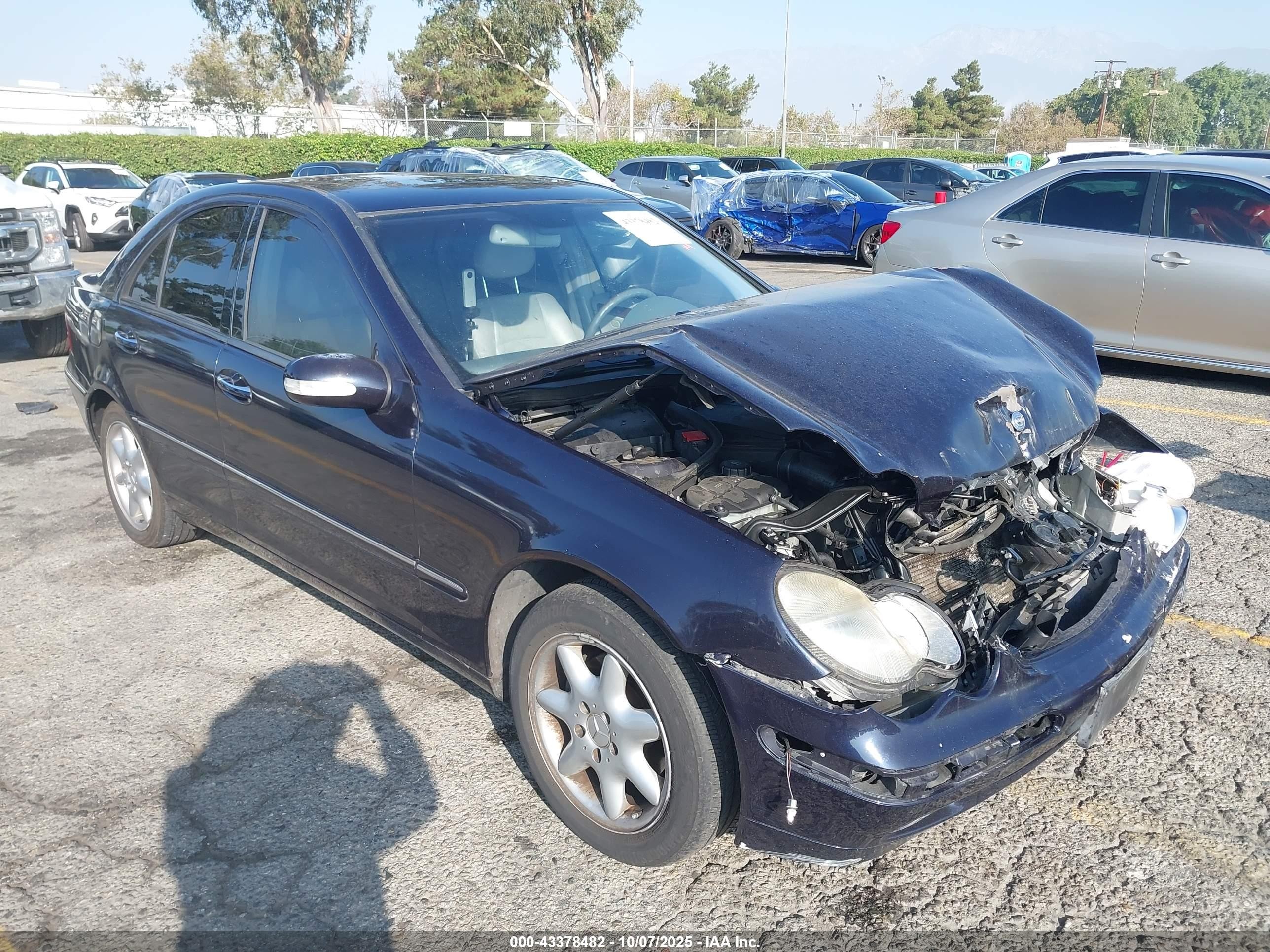 2003 Mercedes-benz C 240   Синий vin: WDBRF61J23F337544