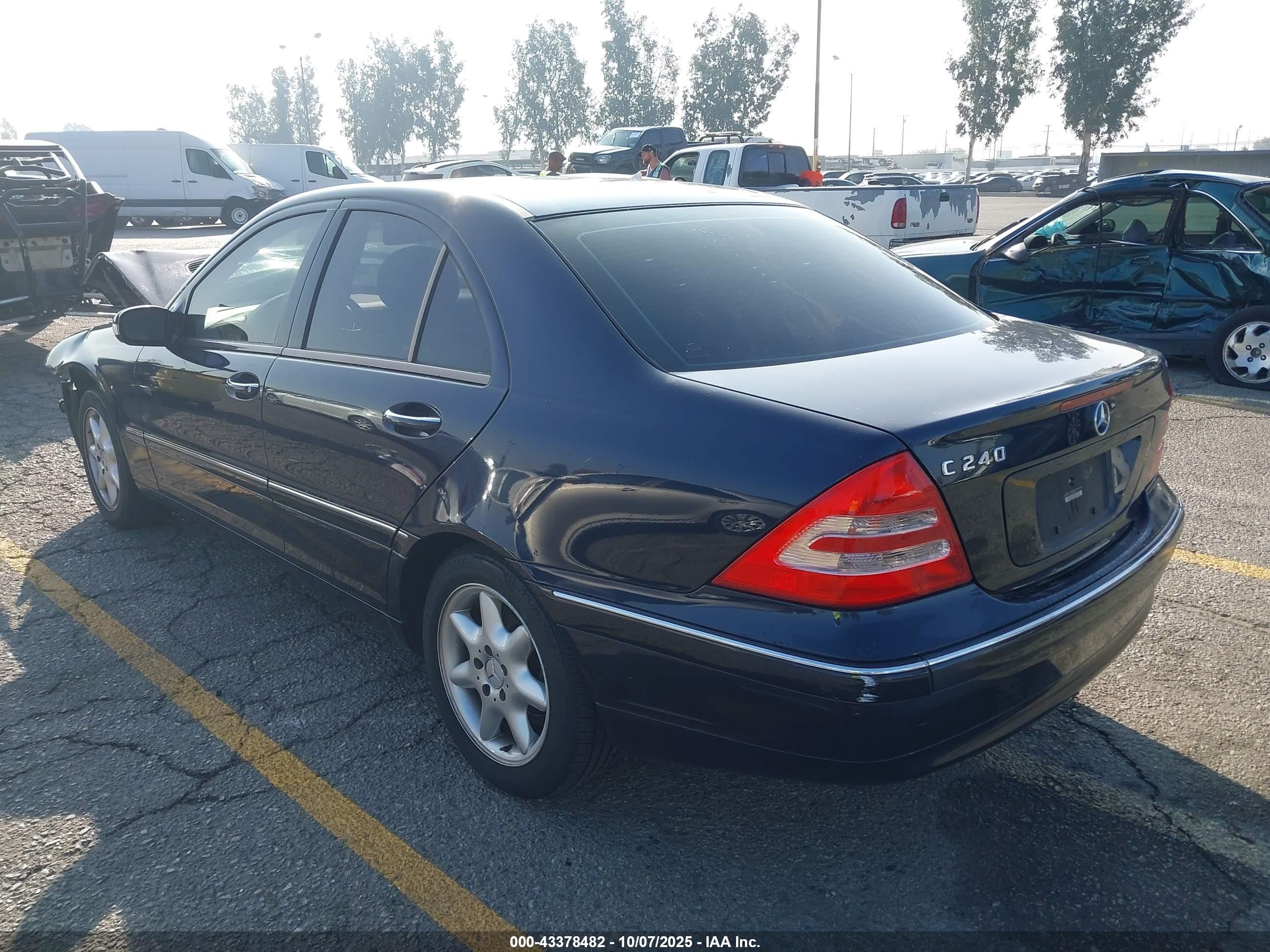 2003 Mercedes-benz C 240   Blue vin: WDBRF61J23F337544