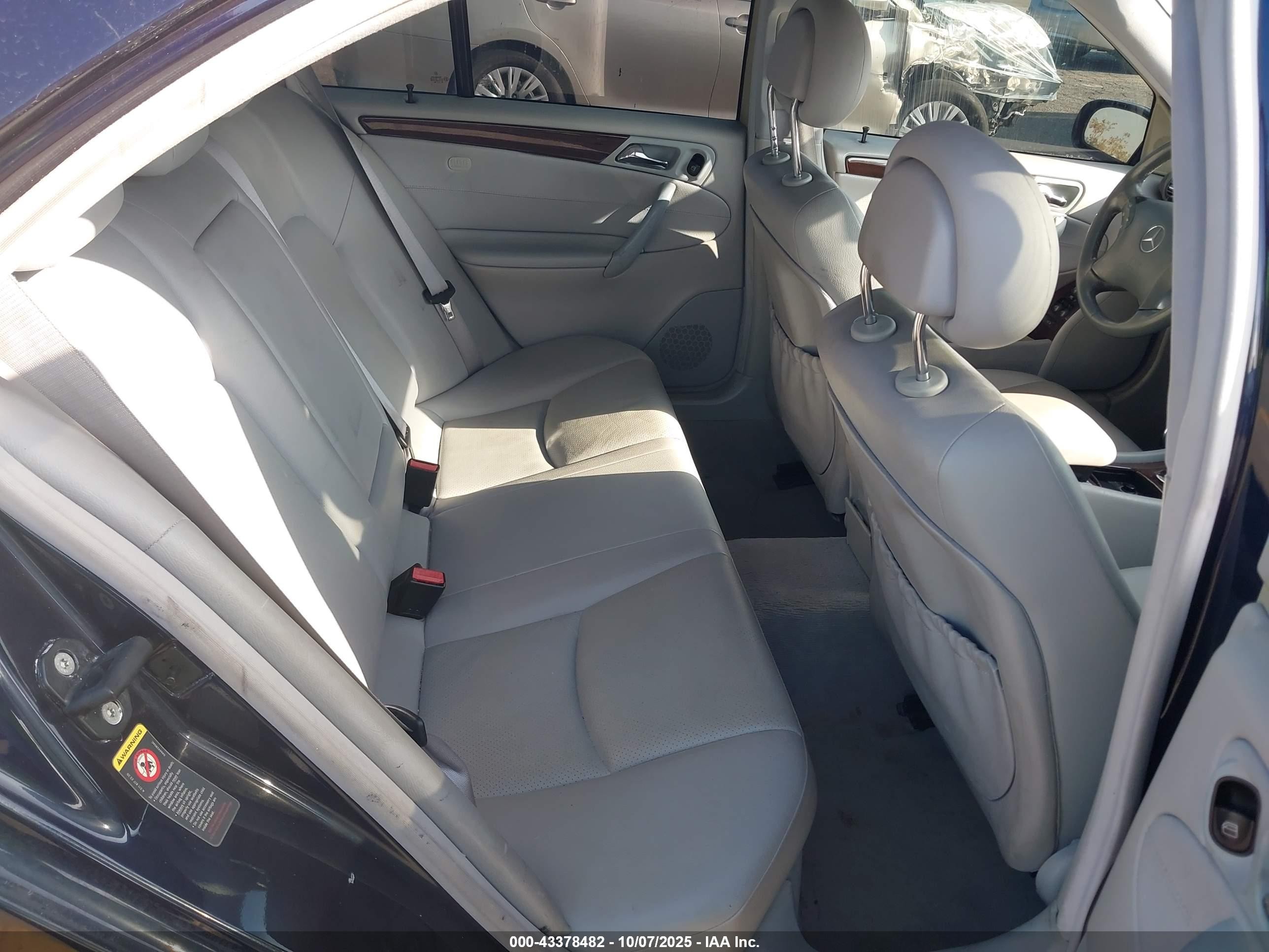 2003 Mercedes-benz C 240   Blue vin: WDBRF61J23F337544