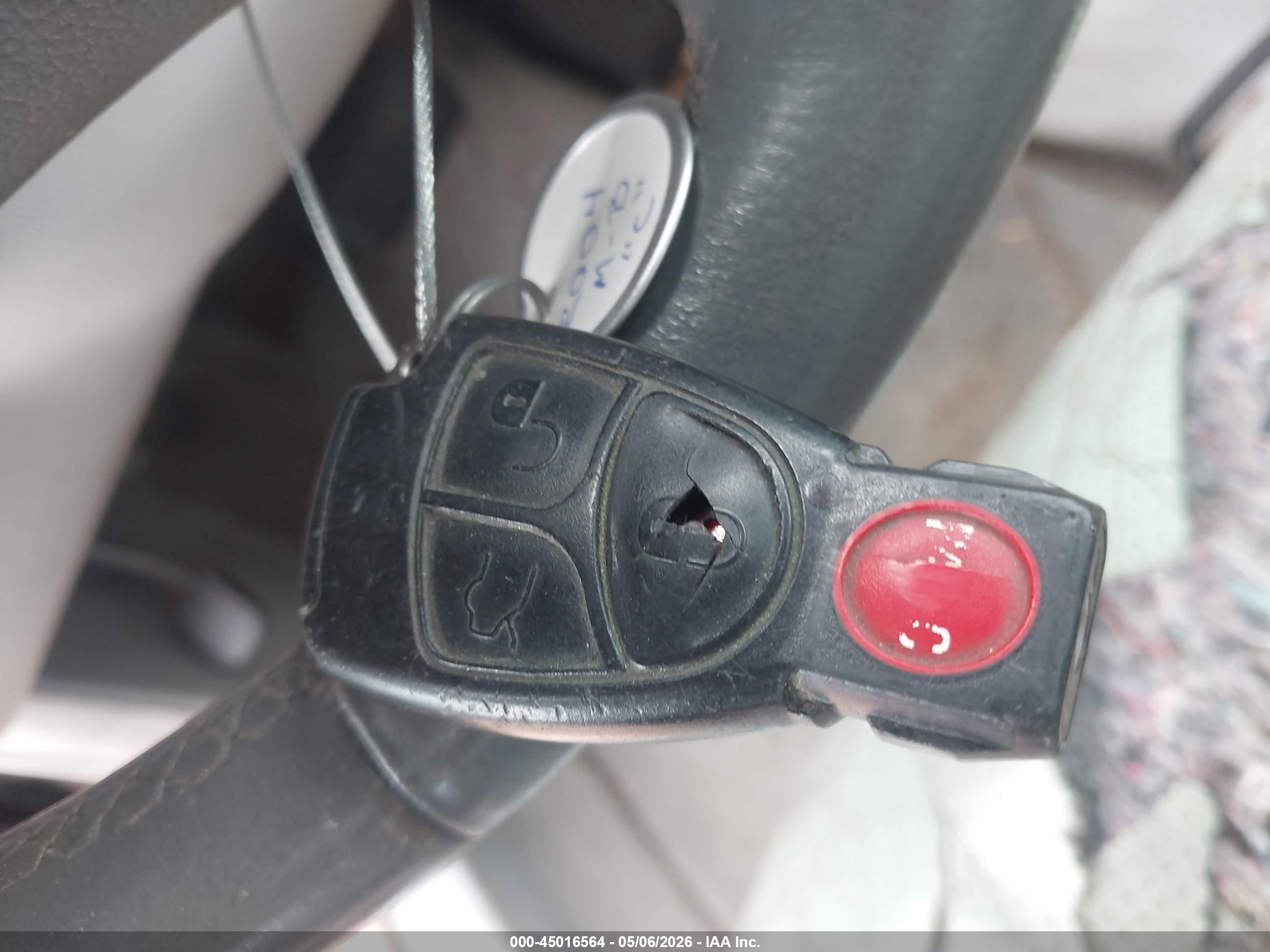 2004 Mercedes-benz C 240   Черный vin: WDBRF61J24A609959