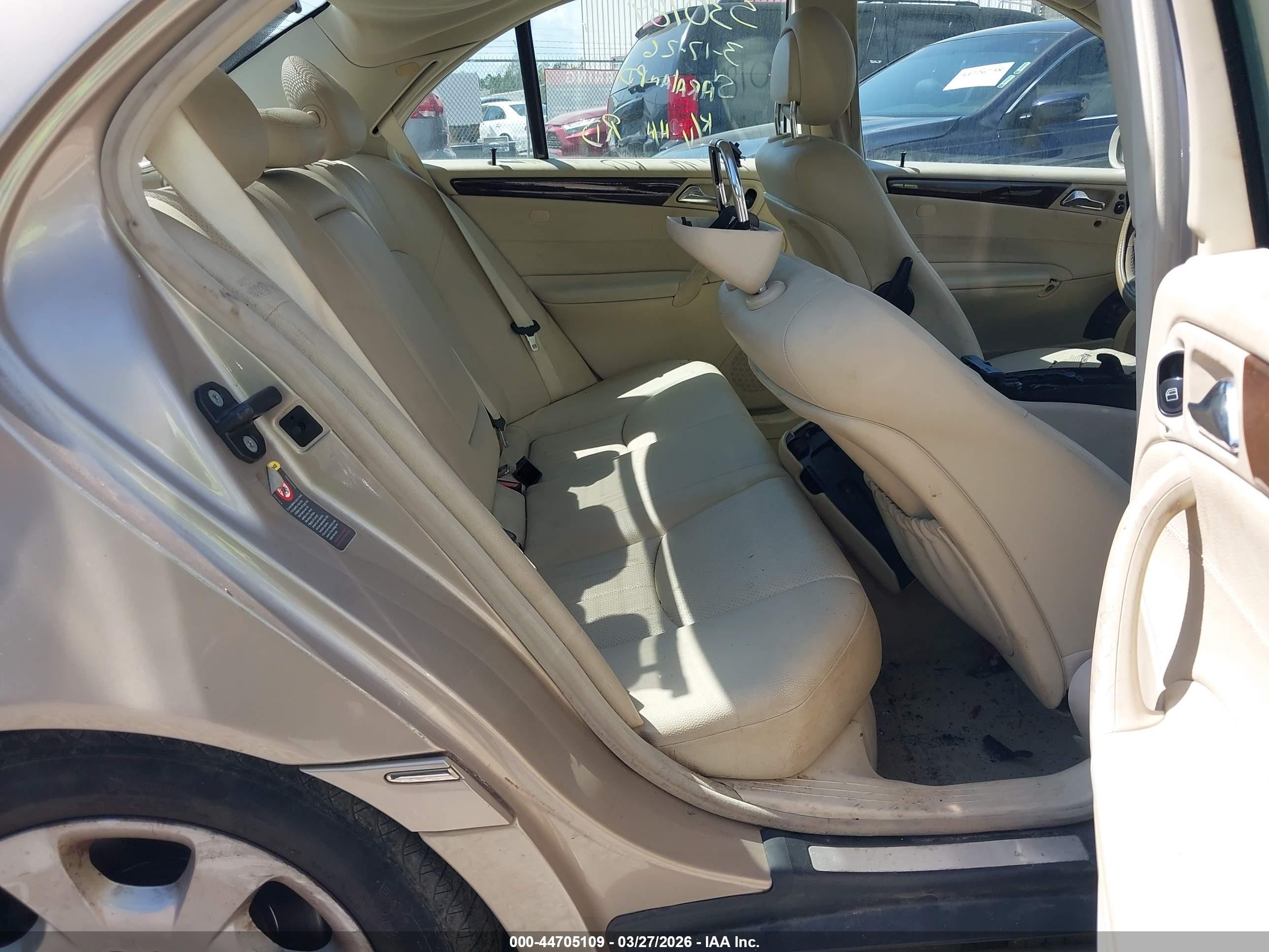 2005 Mercedes-benz C 240 Luxury Золотой vin: WDBRF61J25F625437