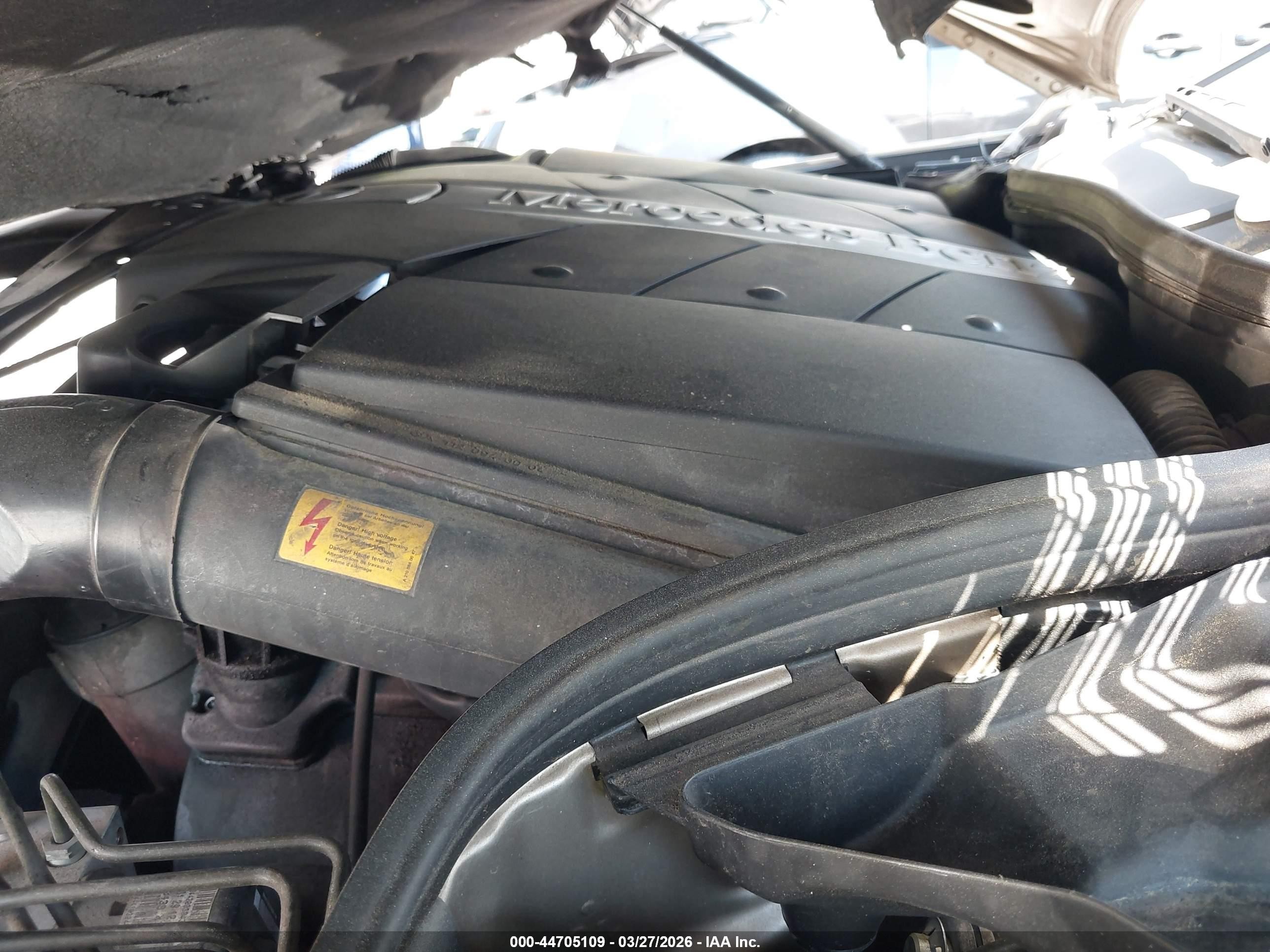 2005 Mercedes-benz C 240 Luxury Золотой vin: WDBRF61J25F625437