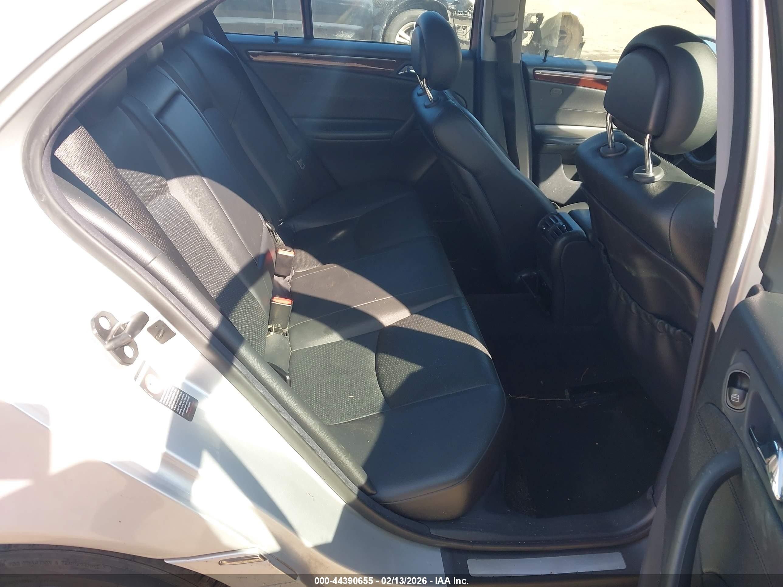 2001 Mercedes-benz C 240   Silver vin: WDBRF61J31F036715