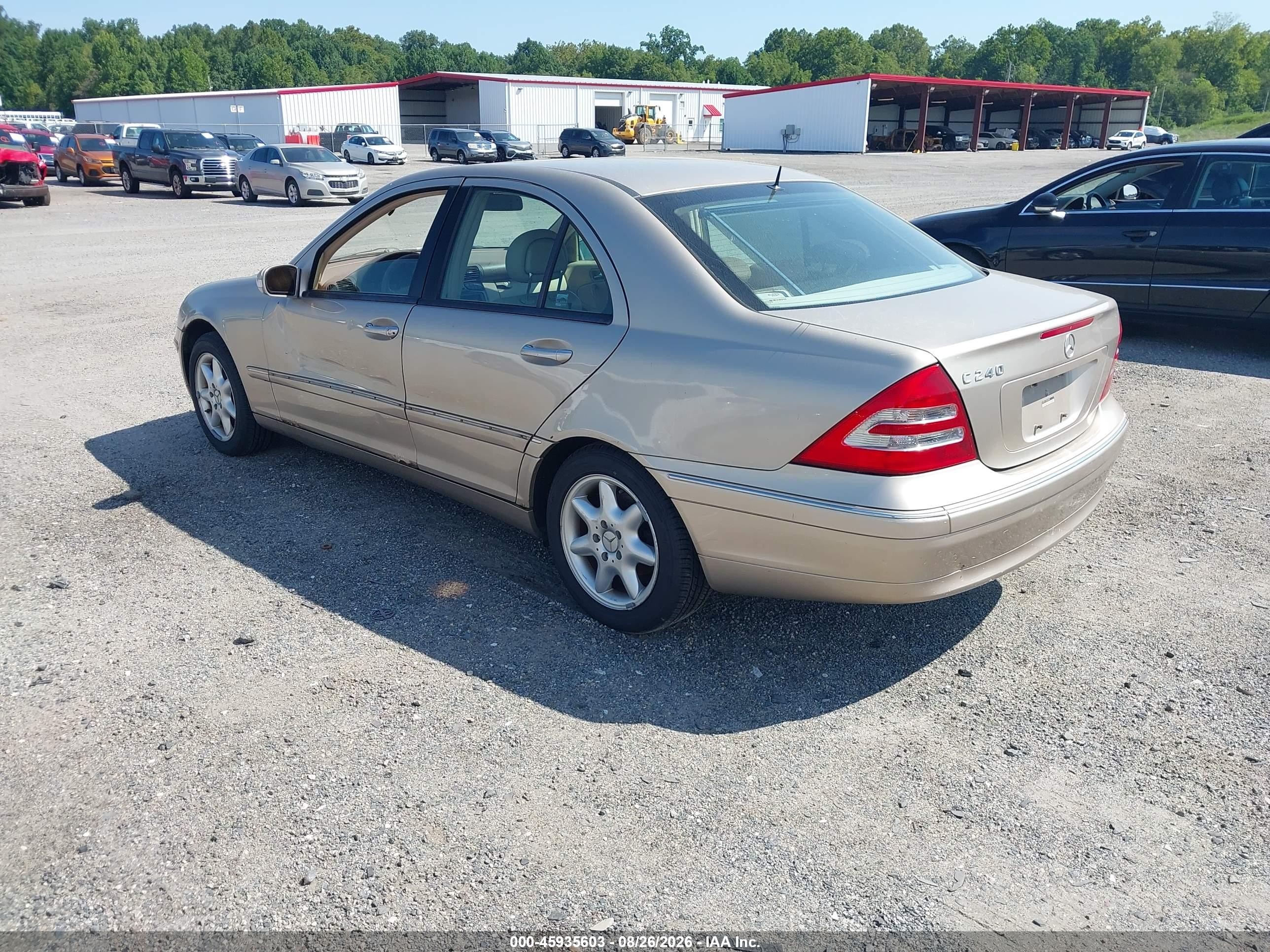 2002 Mercedes-benz C 240   Beige vin: WDBRF61J32E008808