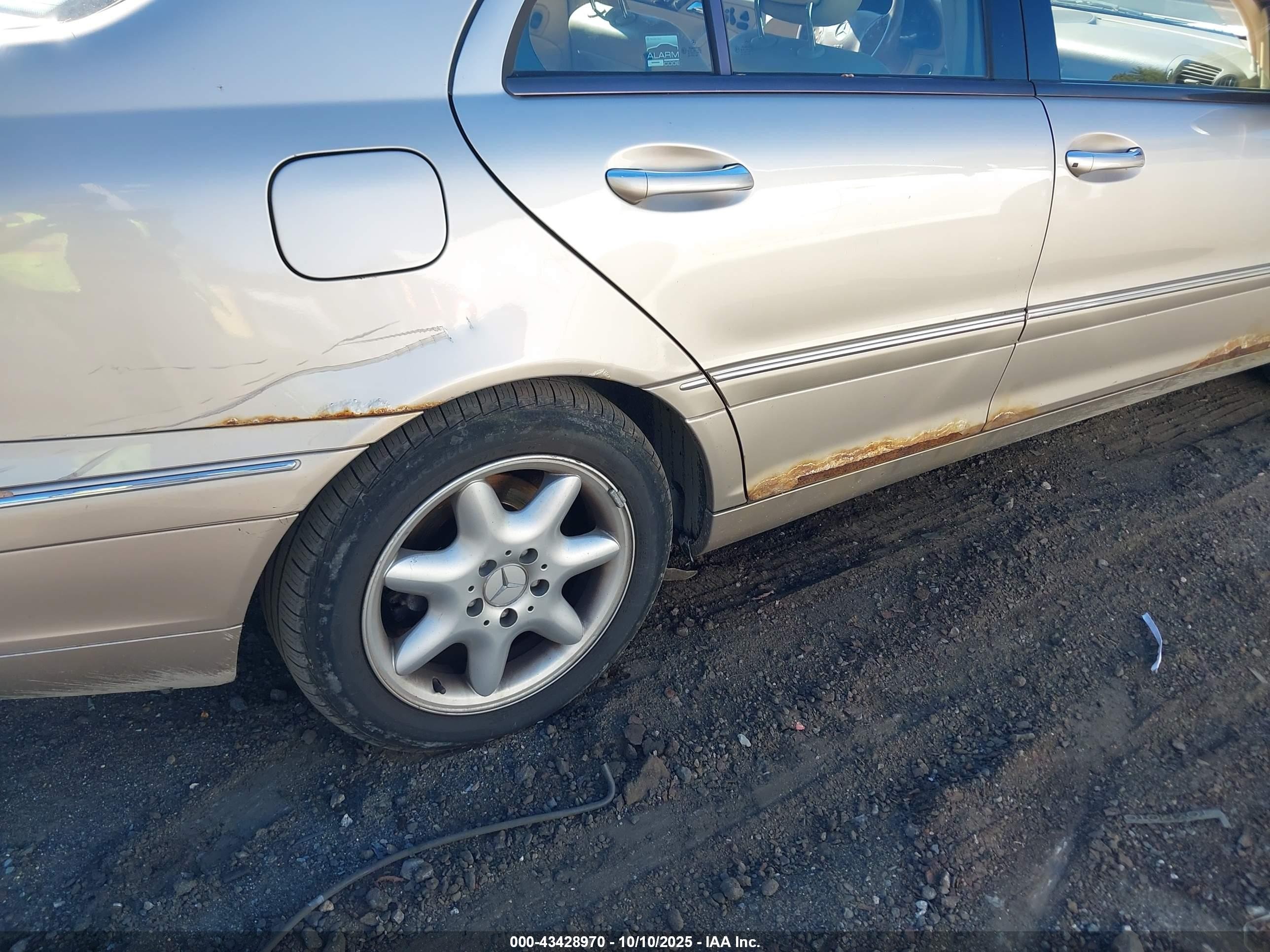2002 Mercedes-benz C 240 Золотой vin: WDBRF61J32F163272