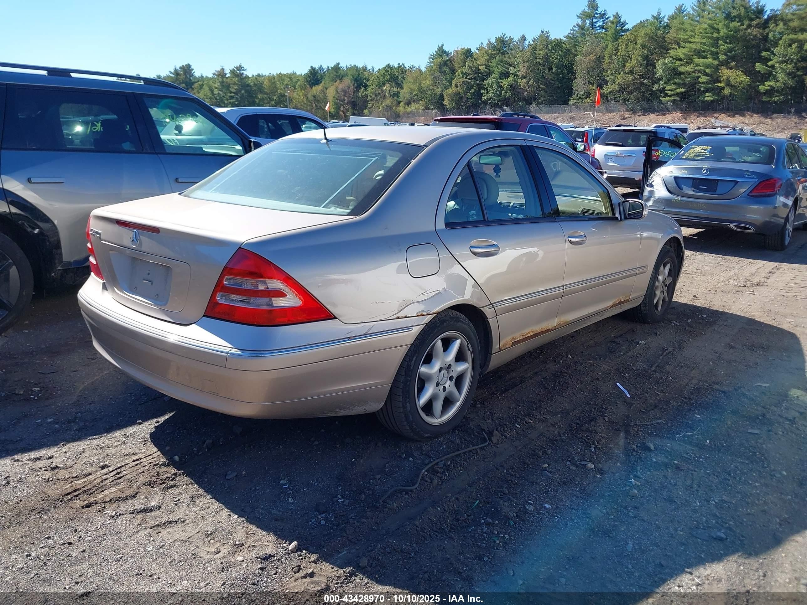 2002 Mercedes-benz C 240 Золотой vin: WDBRF61J32F163272