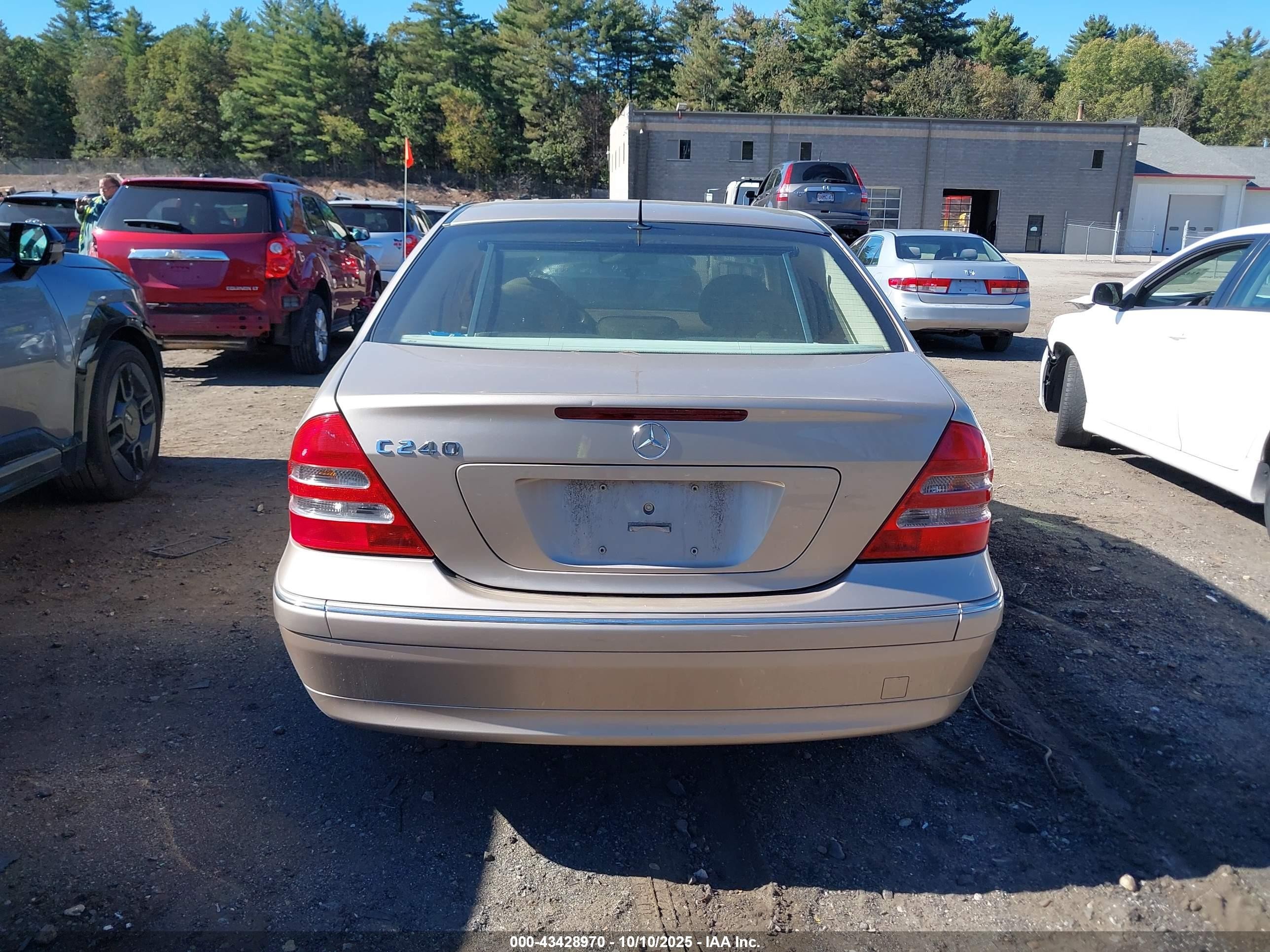 2002 Mercedes-benz C 240 Золотой vin: WDBRF61J32F163272