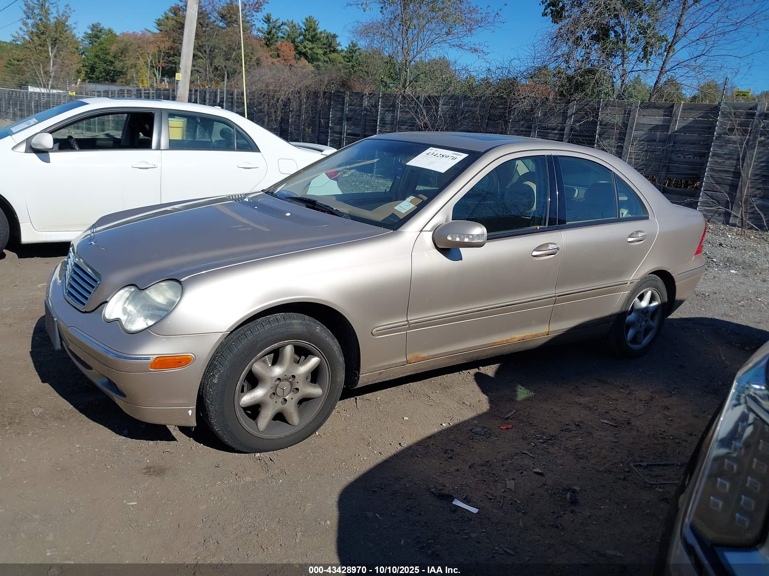 2002 Mercedes-benz C 240 Золотой vin: WDBRF61J32F163272