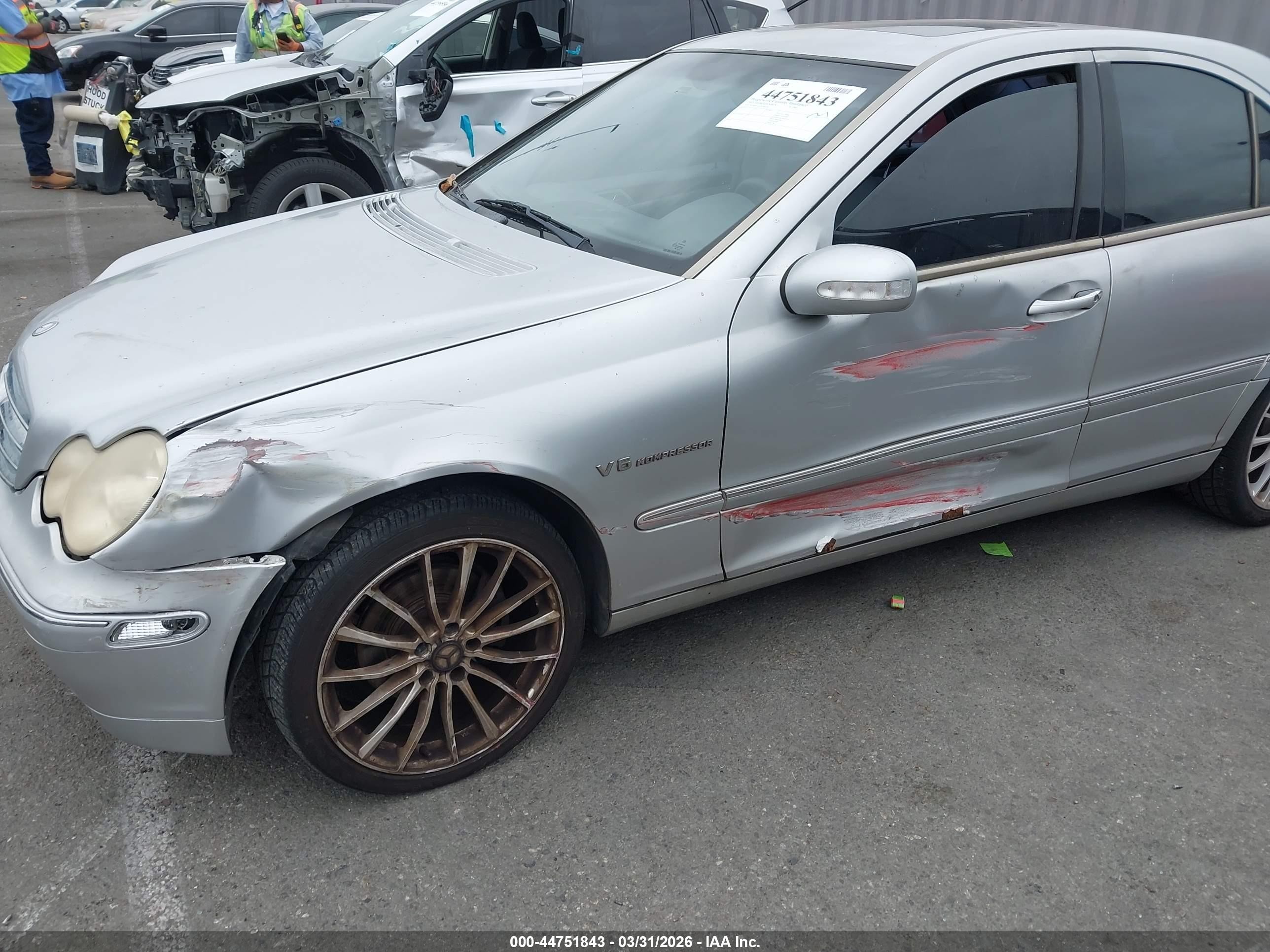 2002 Mercedes-benz C 240   Silver vin: WDBRF61J32F185210
