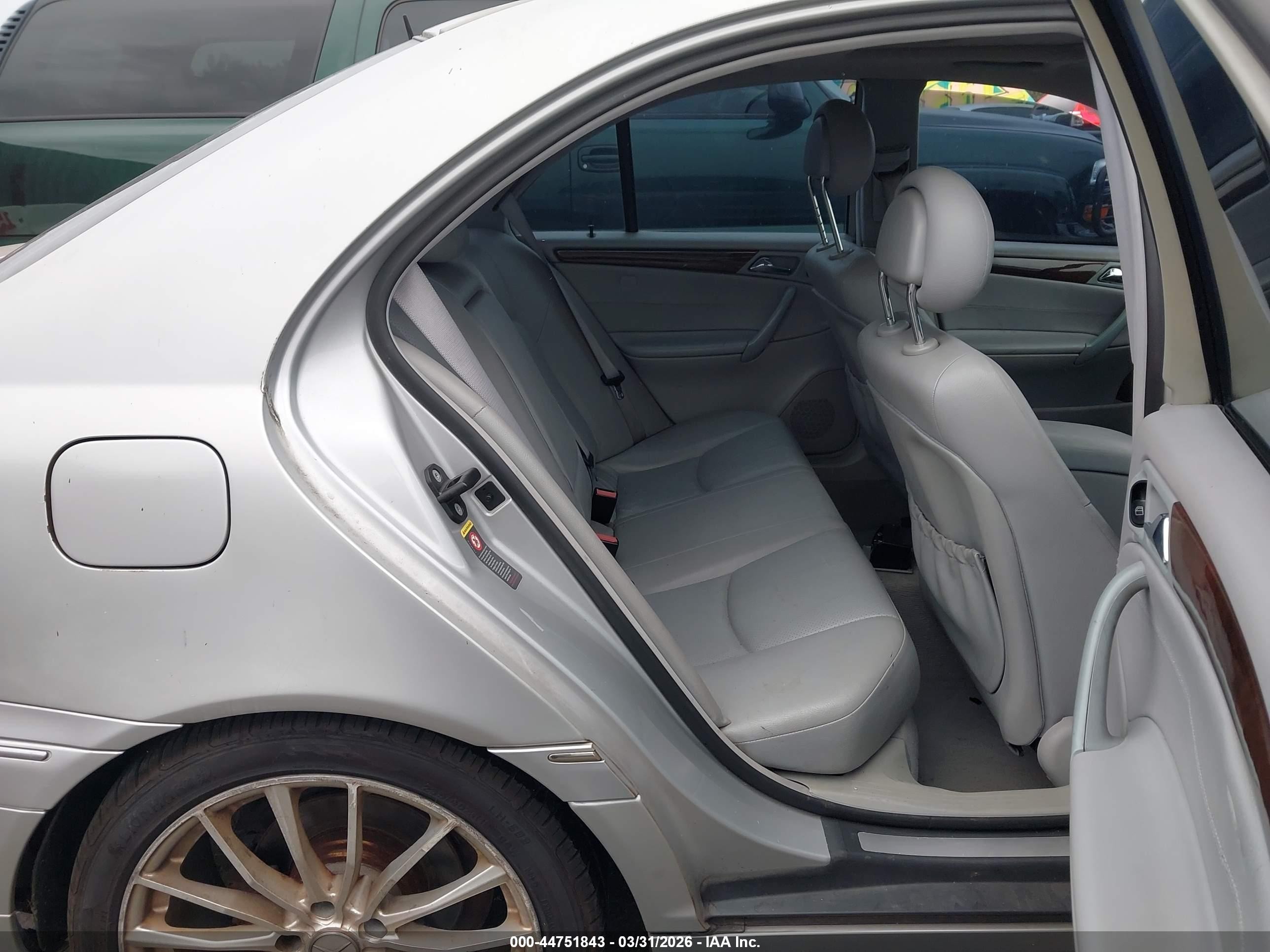 2002 Mercedes-benz C 240   Silver vin: WDBRF61J32F185210
