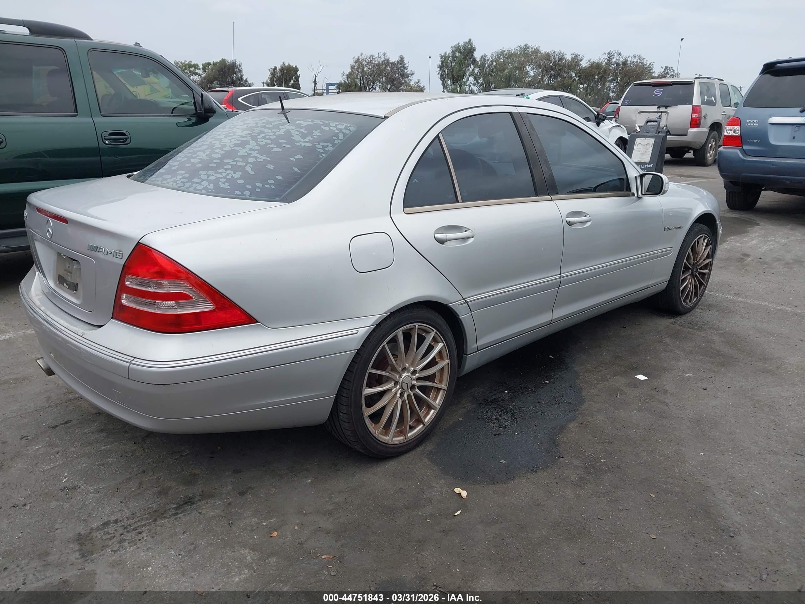 2002 Mercedes-benz C 240   Silver vin: WDBRF61J32F185210