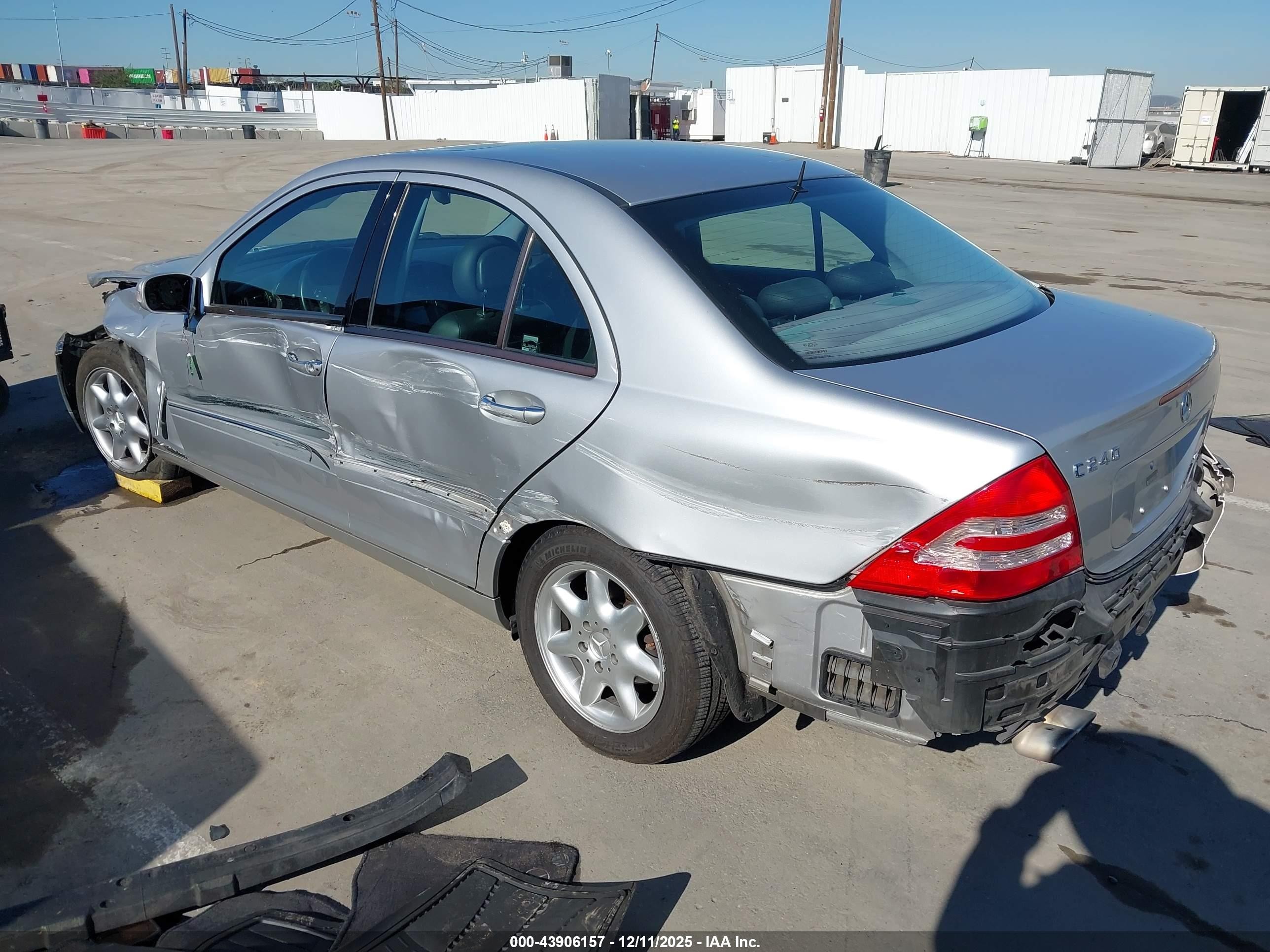 2002 Mercedes-benz C 240   Silver vin: WDBRF61J32F231344