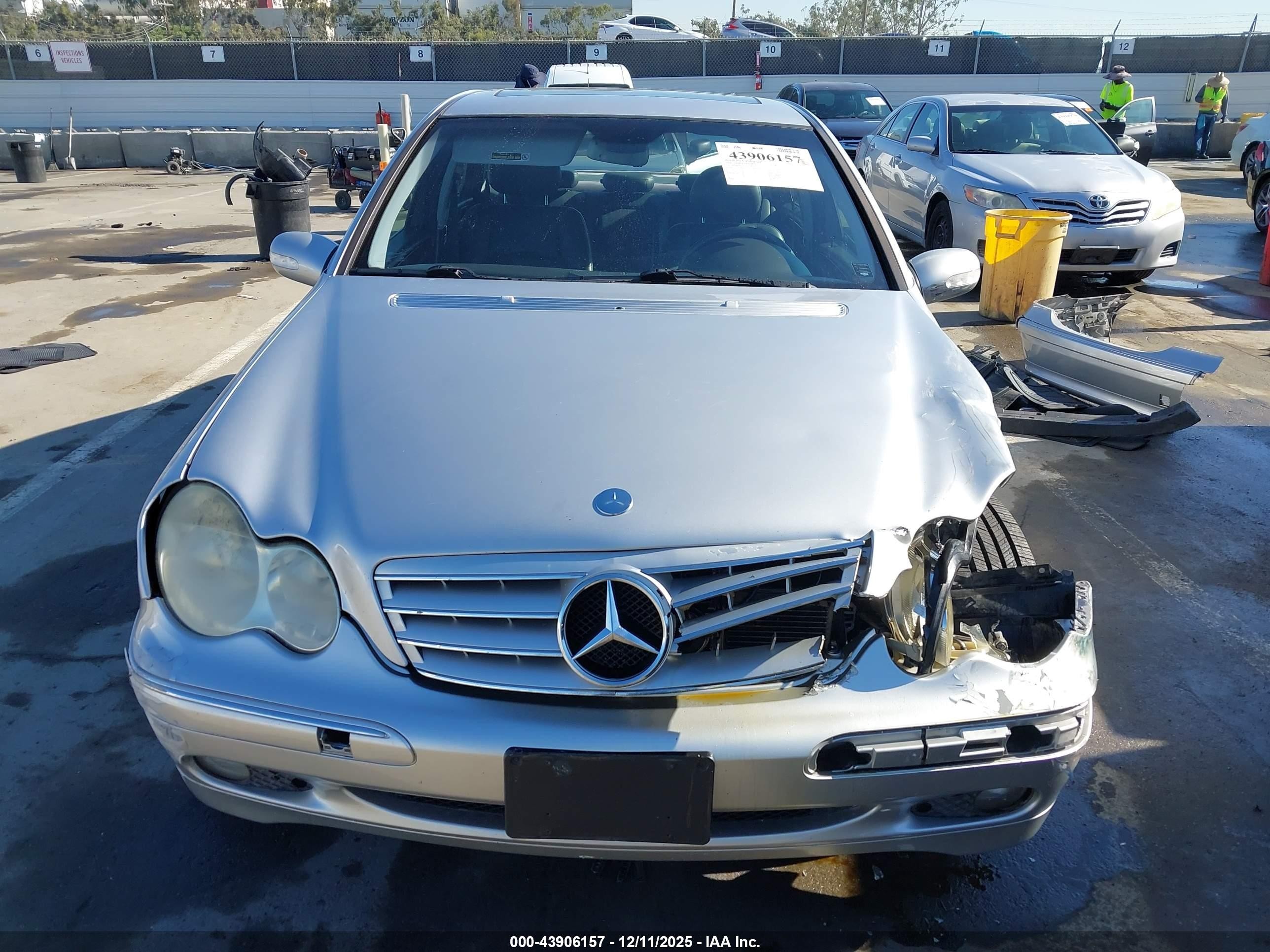 2002 Mercedes-benz C 240   Silver vin: WDBRF61J32F231344