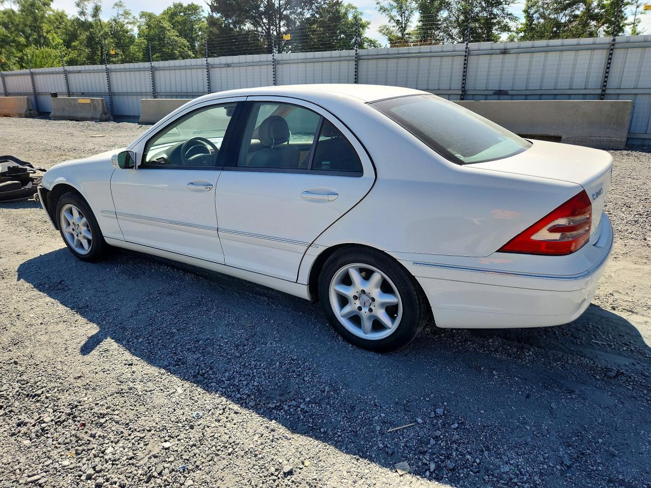 2002 Mercedes-benz C 240 Белый vin: WDBRF61J32F272167