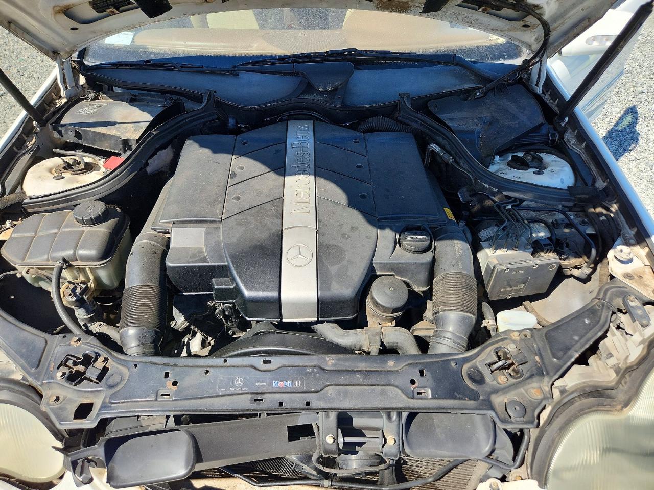 2002 Mercedes-benz C 240 Белый vin: WDBRF61J32F272167