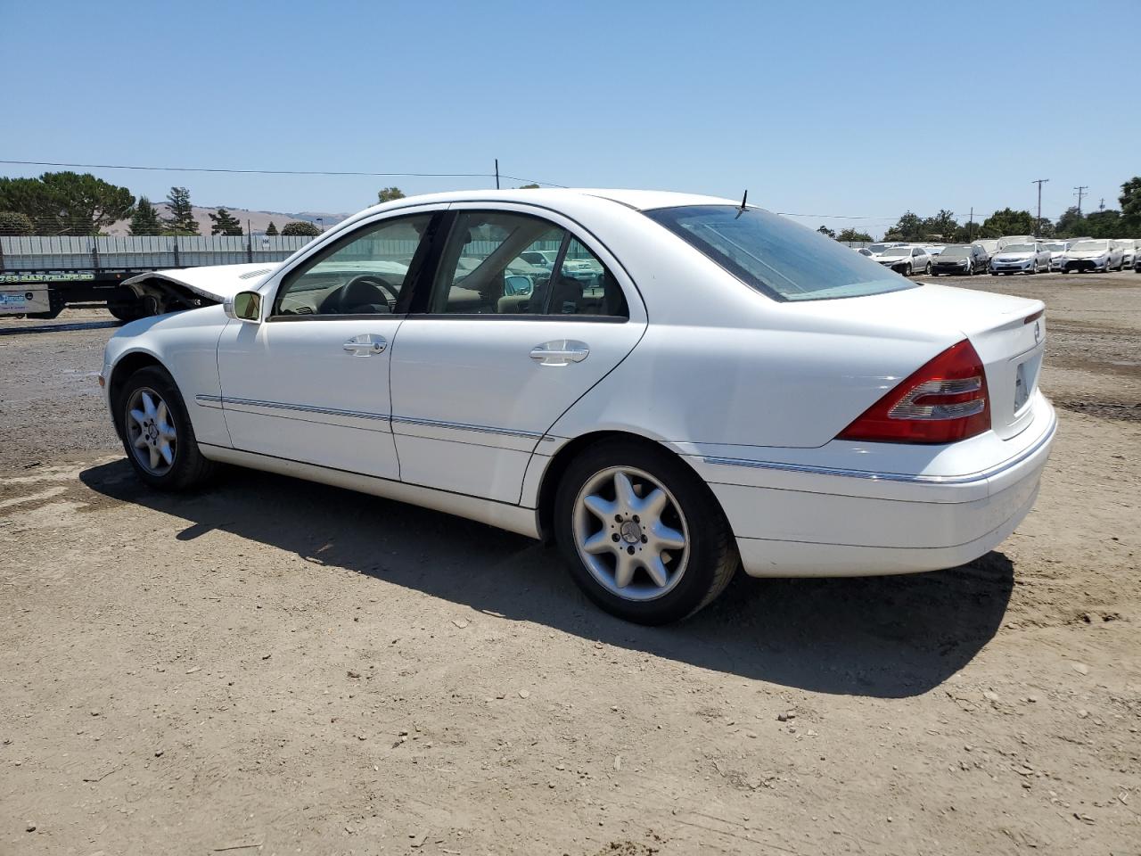2002 Mercedes-benz C 240 Белый vin: WDBRF61J32F283783