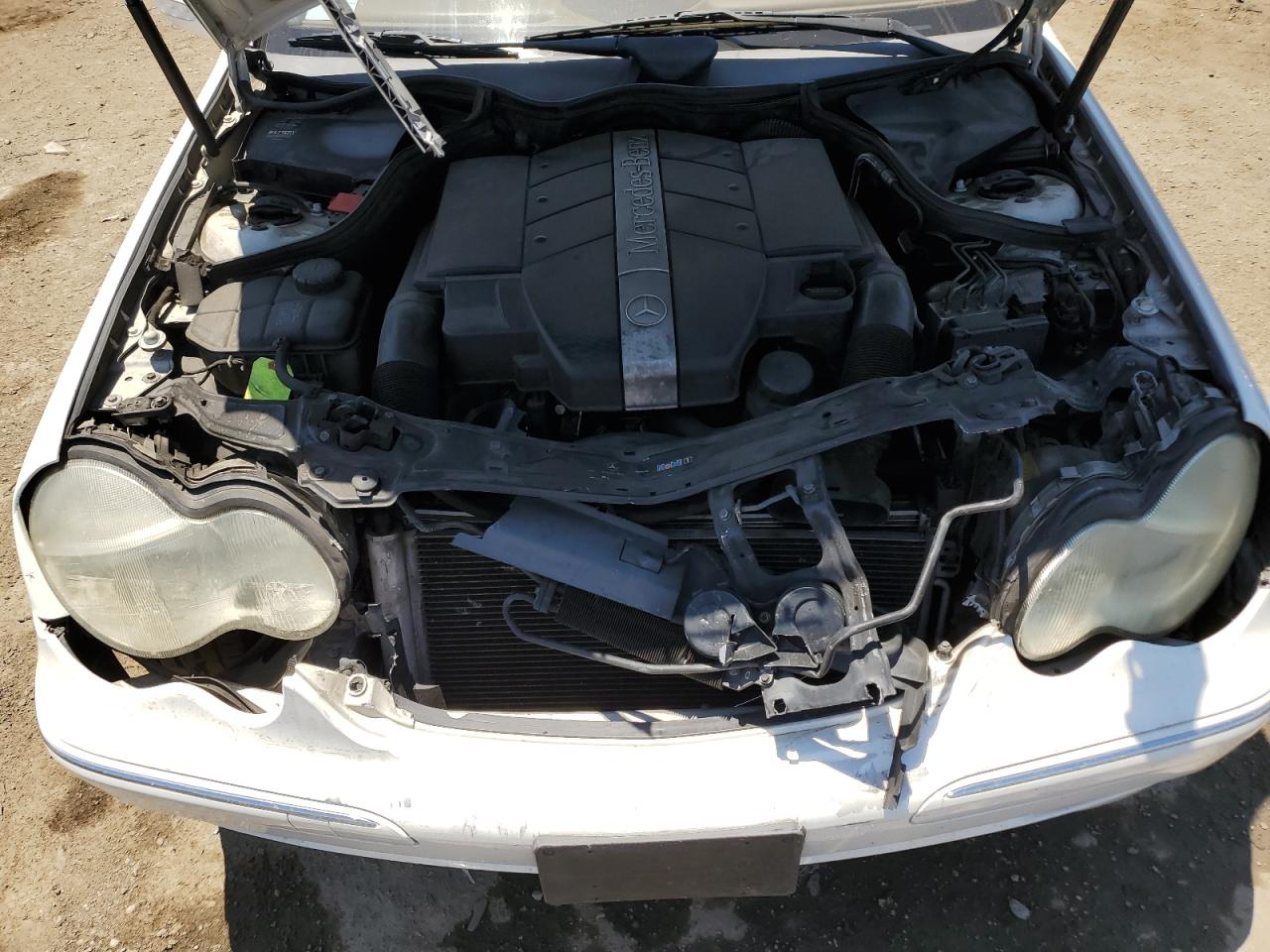 2002 Mercedes-benz C 240 Белый vin: WDBRF61J32F283783