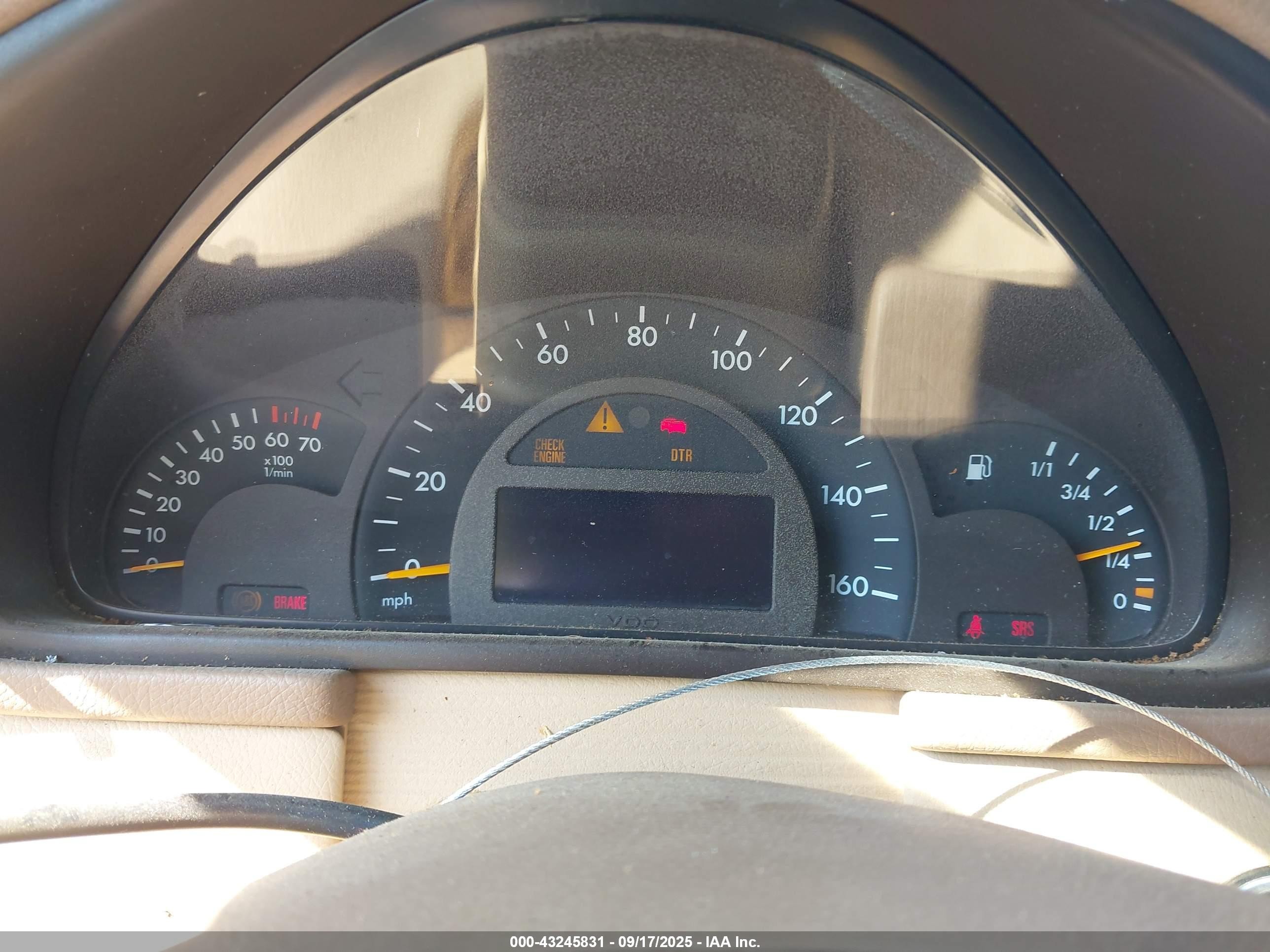 2003 Mercedes-benz C 240   Белый vin: WDBRF61J33A496358