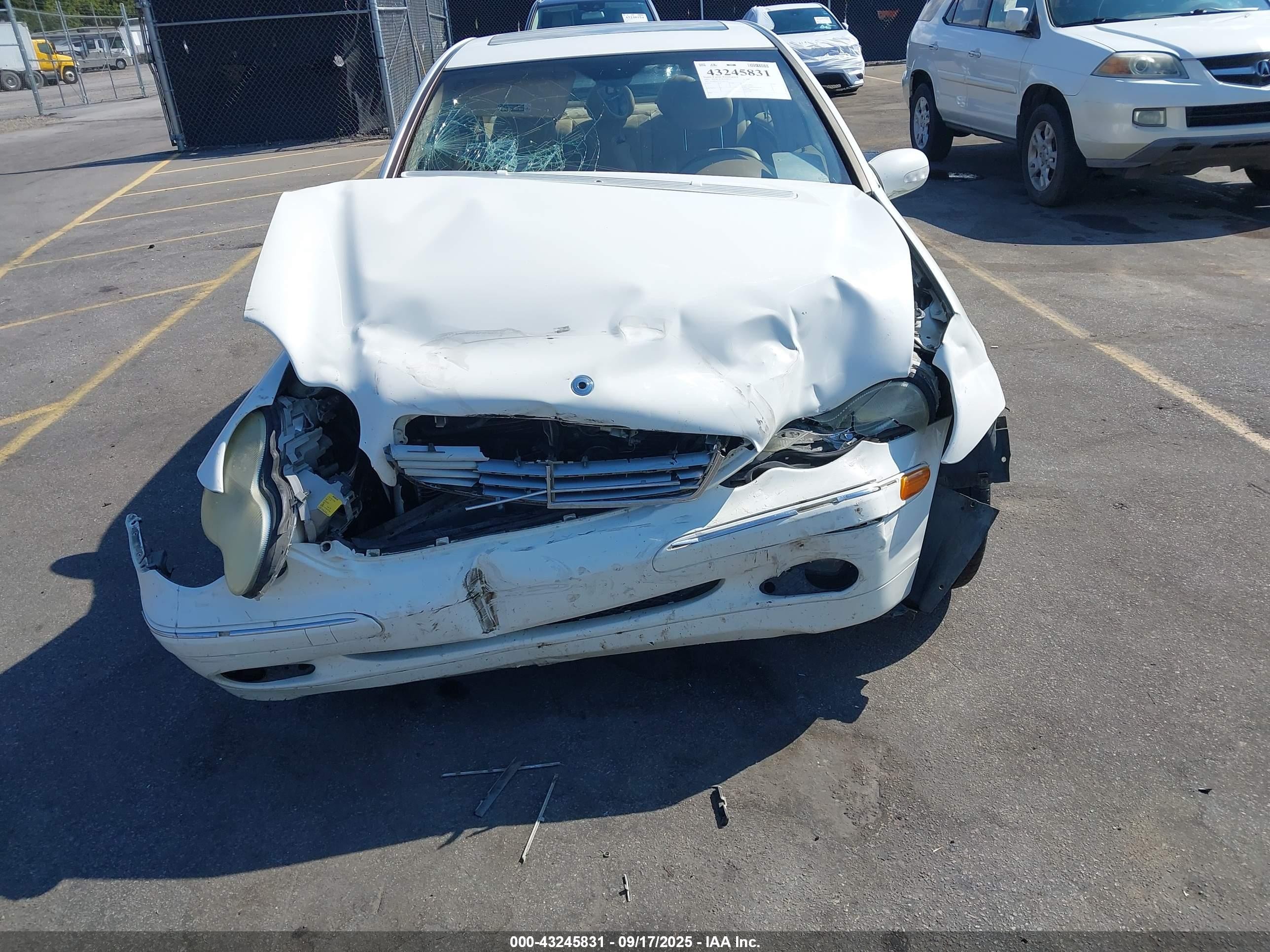 2003 Mercedes-benz C 240   Белый vin: WDBRF61J33A496358