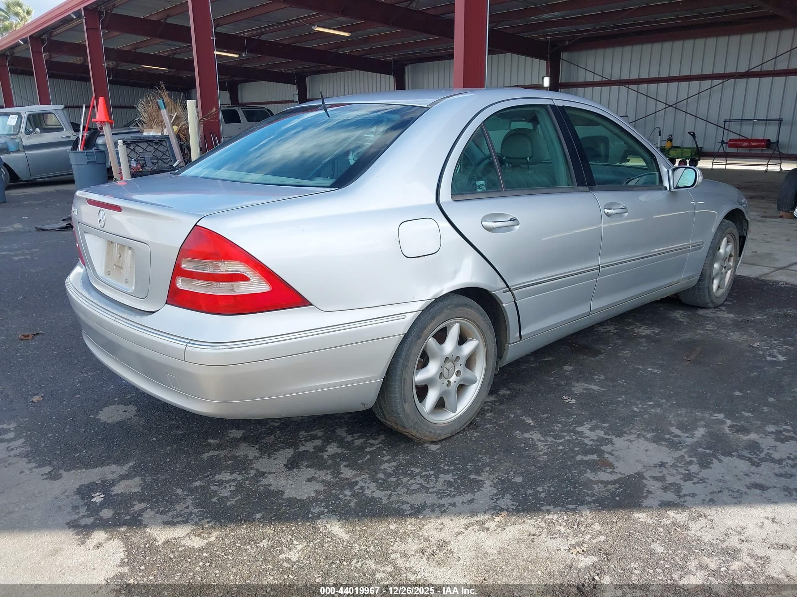 2003 Mercedes-benz C 240   Silver vin: WDBRF61J33F307176