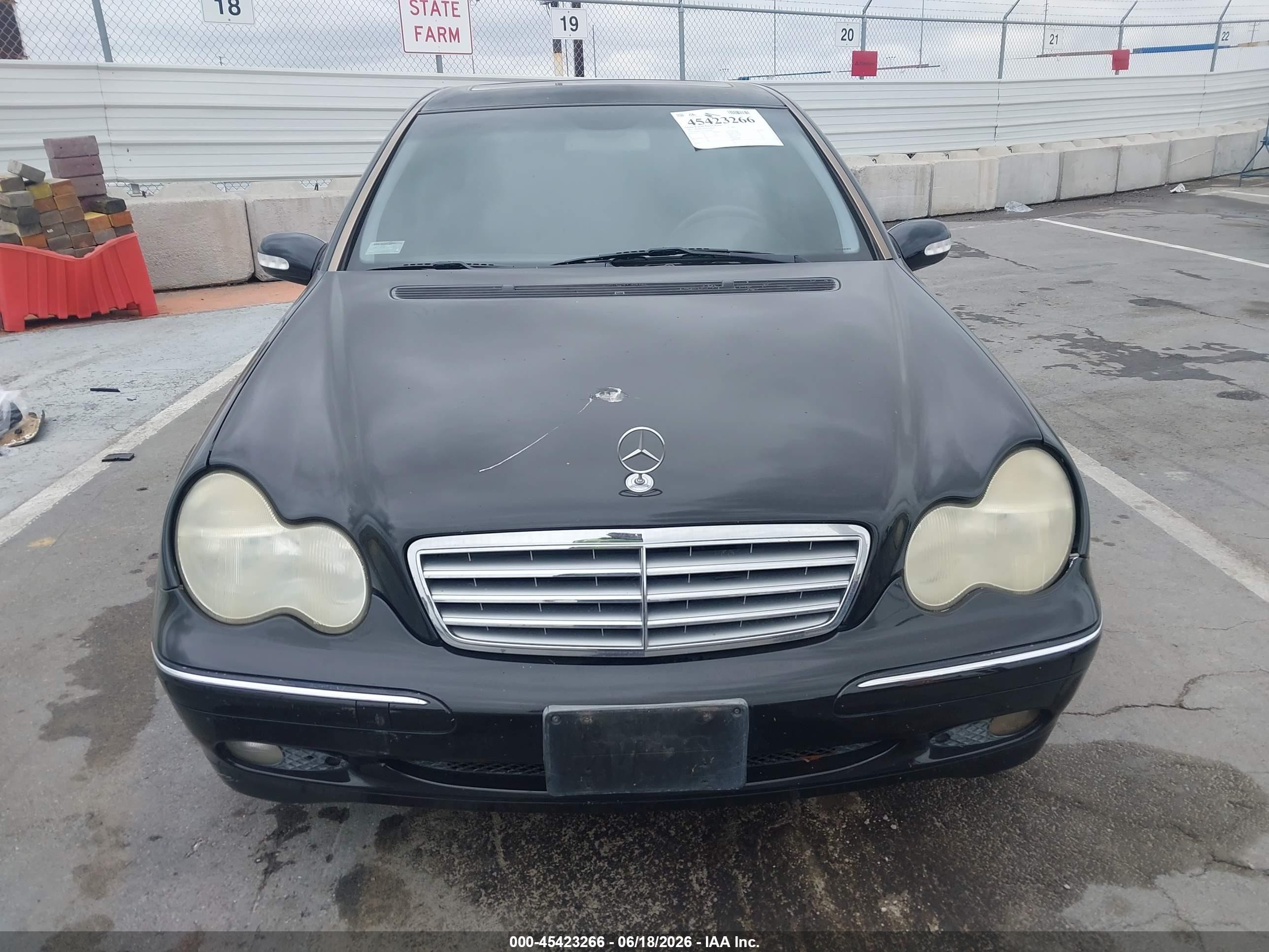 2003 Mercedes-benz C 240   Black vin: WDBRF61J33F340548