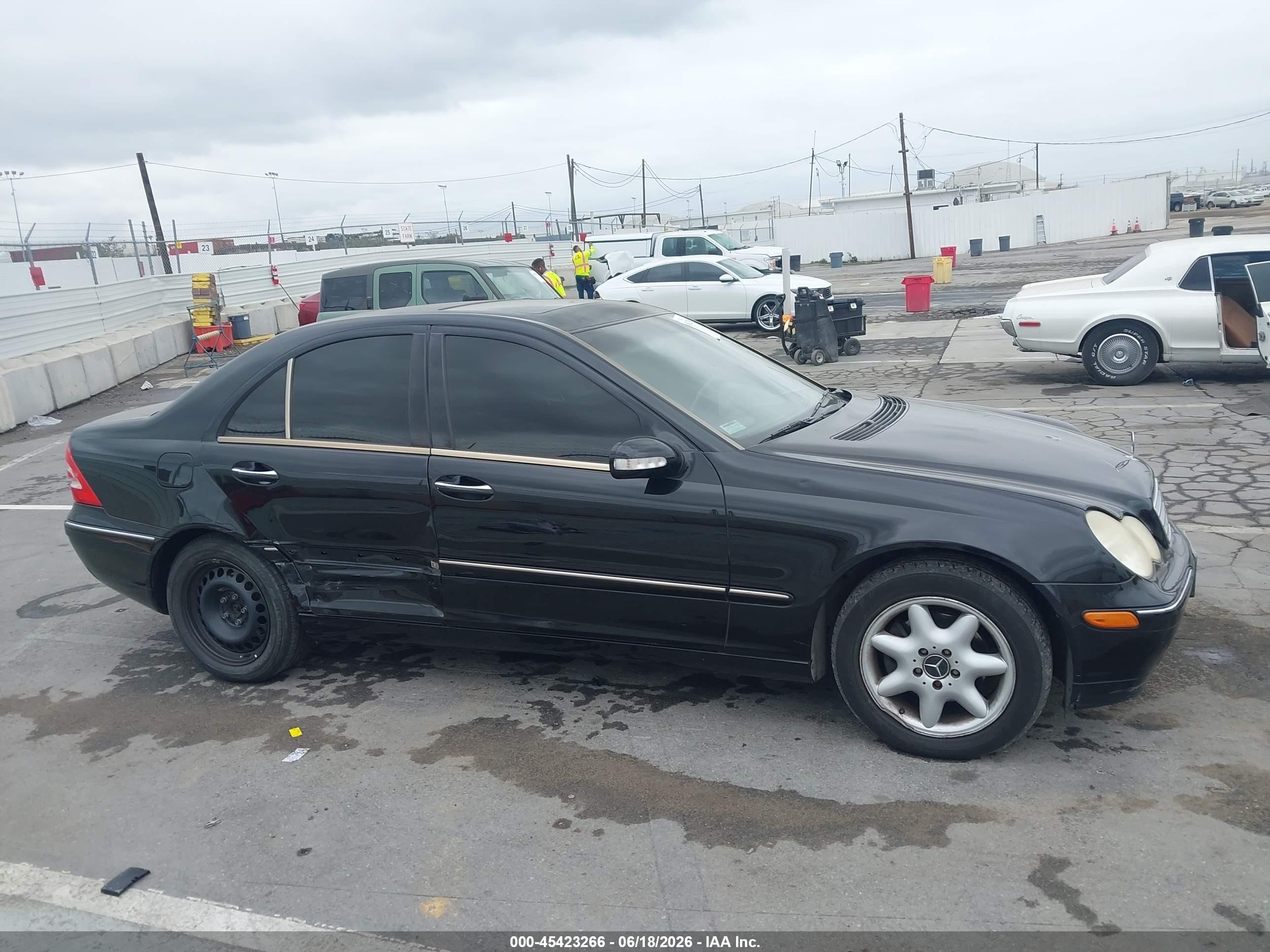 2003 Mercedes-benz C 240   Black vin: WDBRF61J33F340548