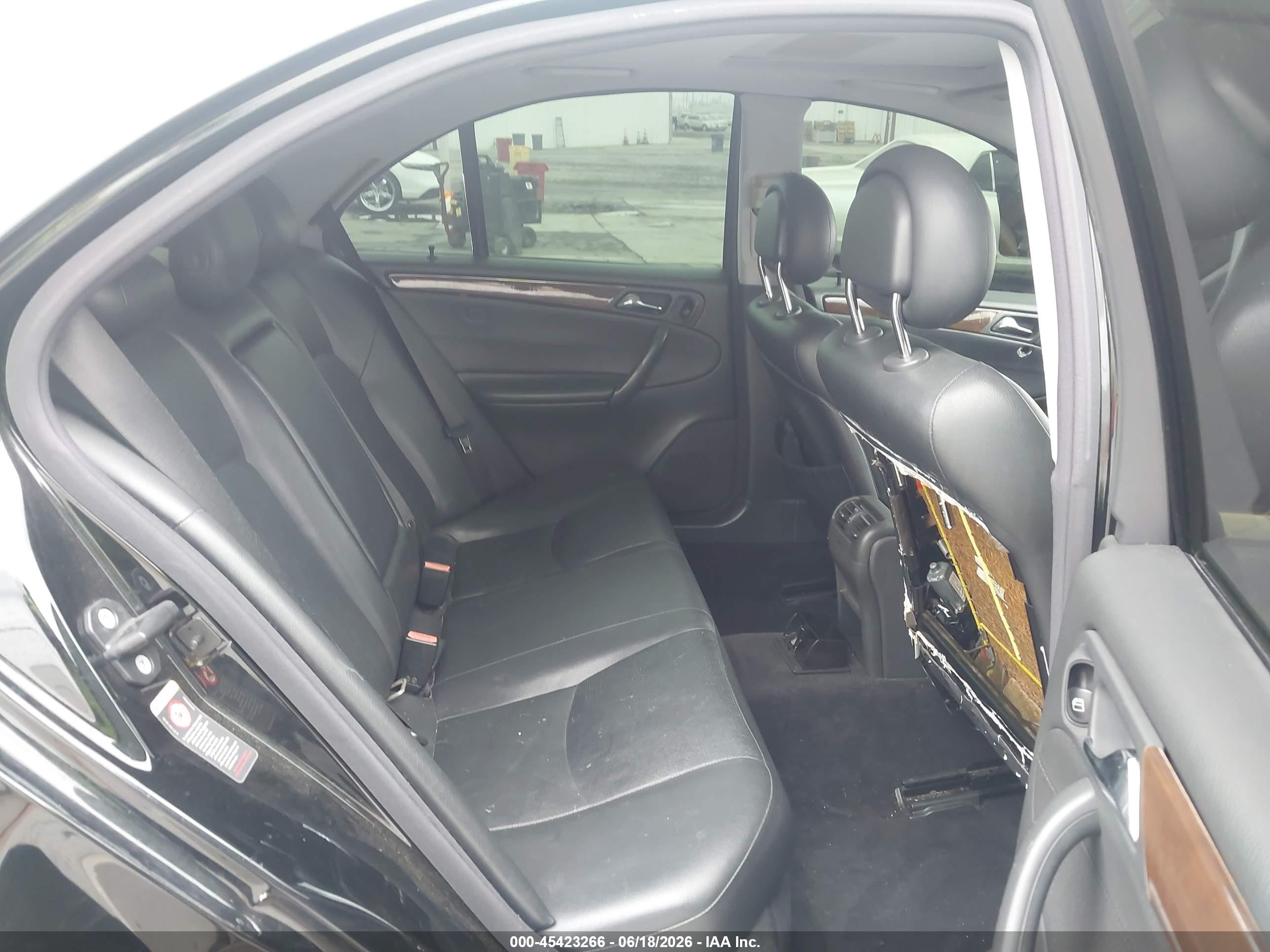 2003 Mercedes-benz C 240   Black vin: WDBRF61J33F340548