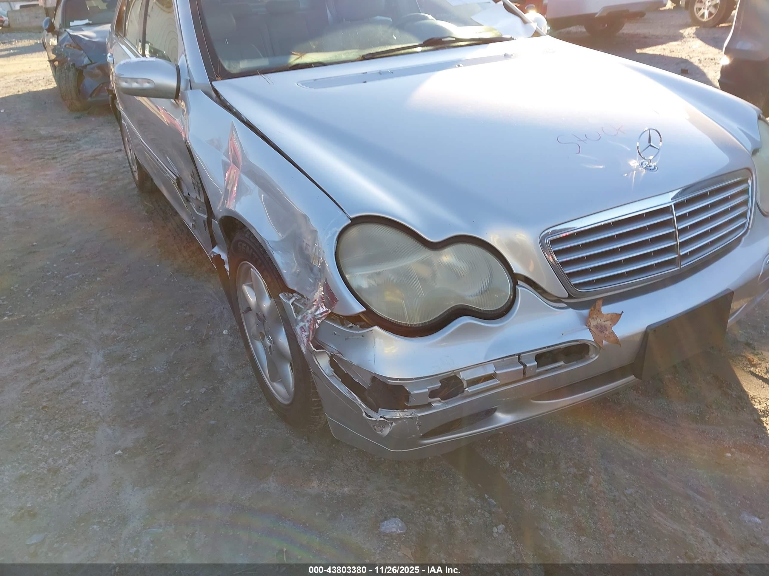 2003 Mercedes-benz C 240   Серебряный vin: WDBRF61J33F343854